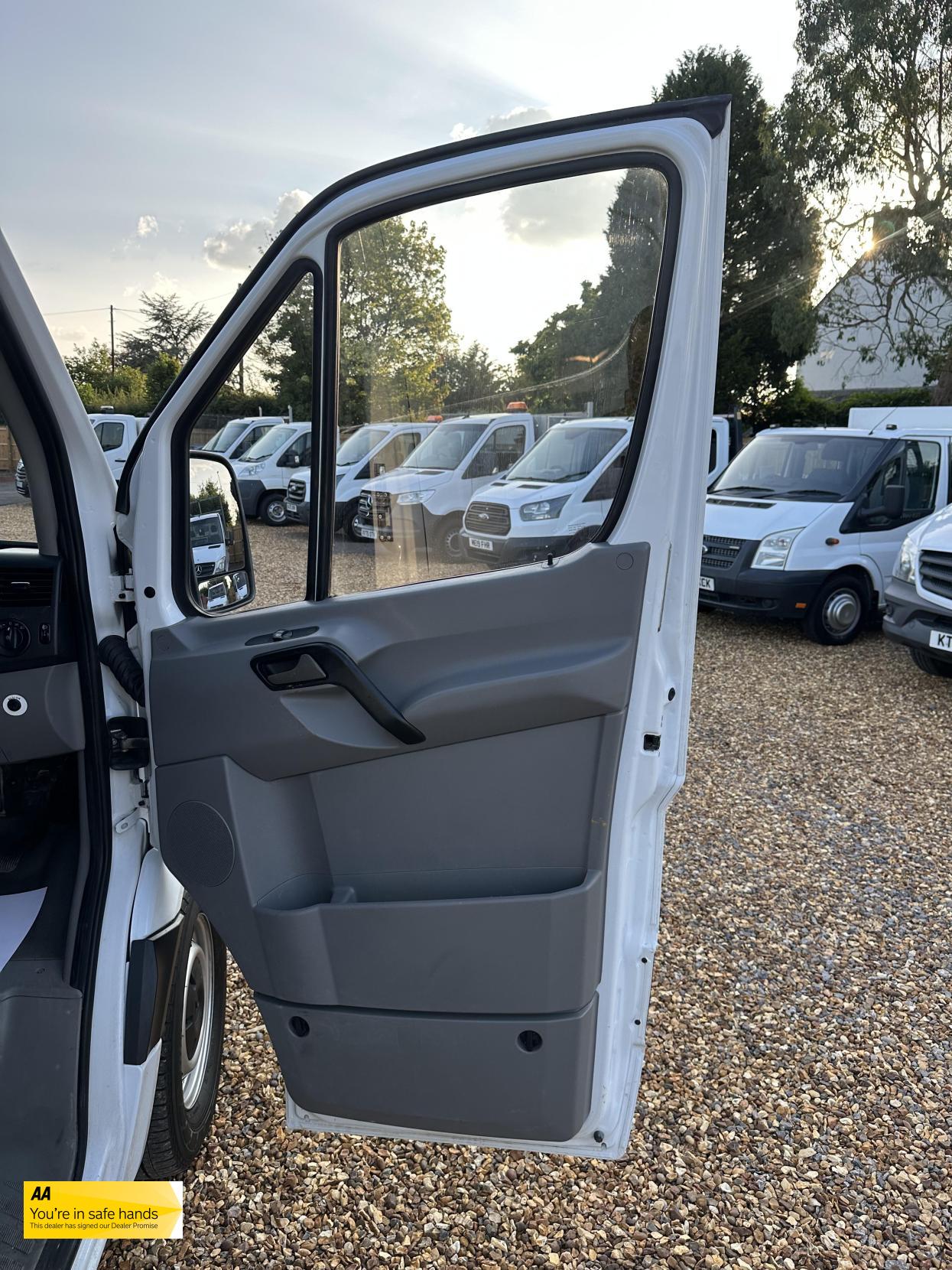 Mercedes-Benz Sprinter 2.1 314 CDi Panel Van 5dr Diesel Manual RWD L2 (213 g/km, 140 bhp)