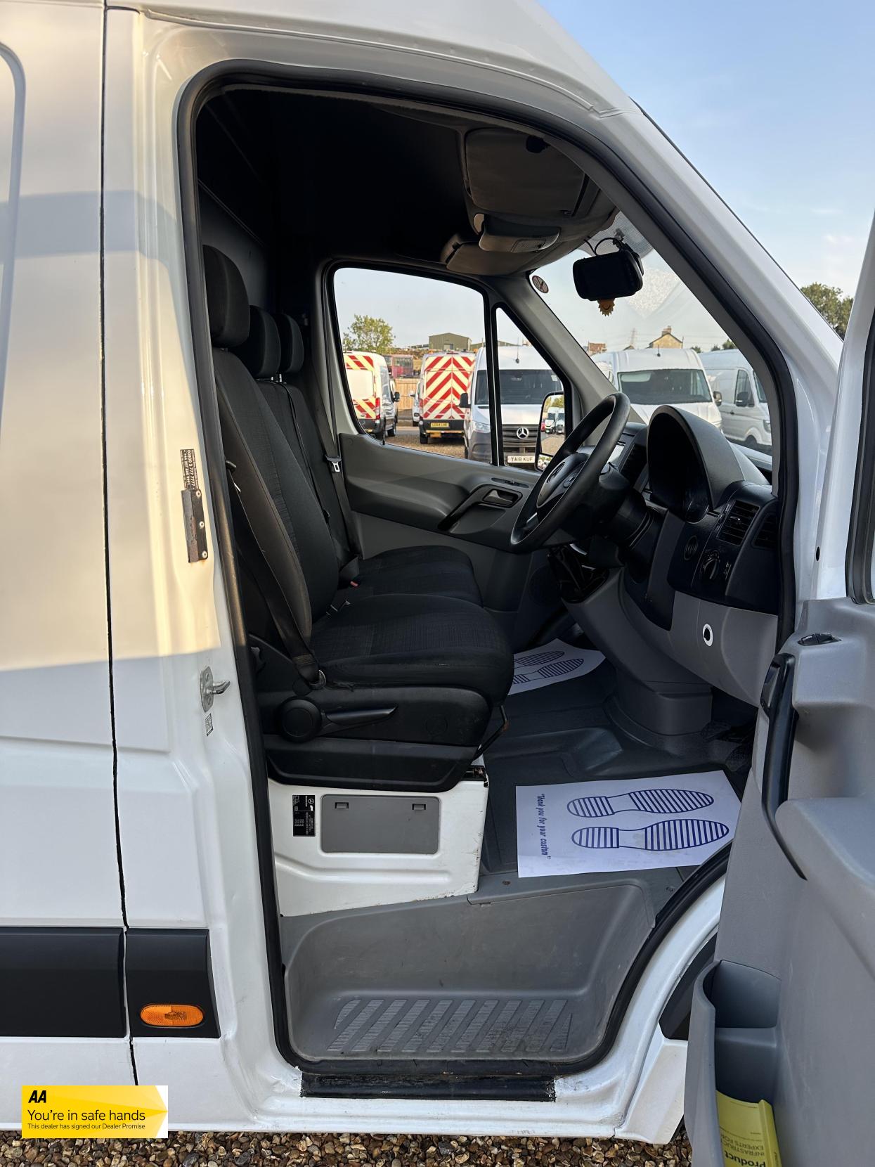 Mercedes-Benz Sprinter 2.1 314 CDi Panel Van 5dr Diesel Manual RWD L2 (213 g/km, 140 bhp)