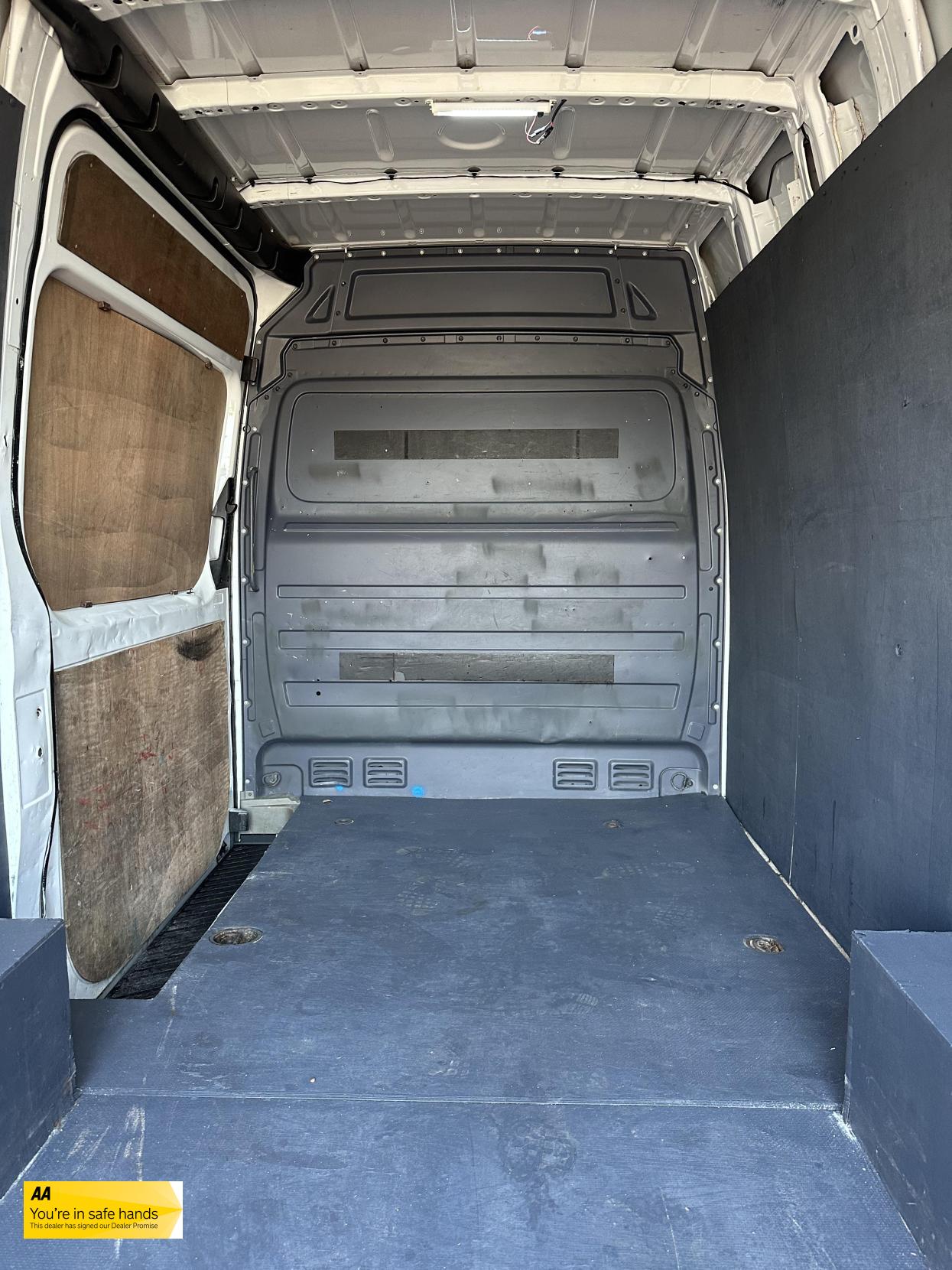 Mercedes-Benz Sprinter 2.1 314 CDi Panel Van 5dr Diesel Manual RWD L2 (213 g/km, 140 bhp)