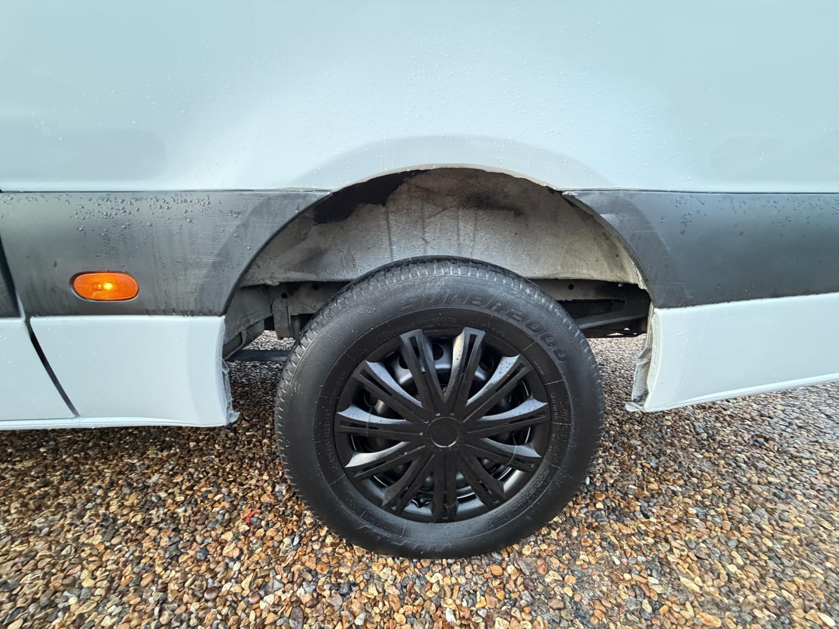 Mercedes-Benz Sprinter 2.1 316 CDI Panel Van 5dr Diesel Manual RWD L2 H2 Euro 6 (163 ps)