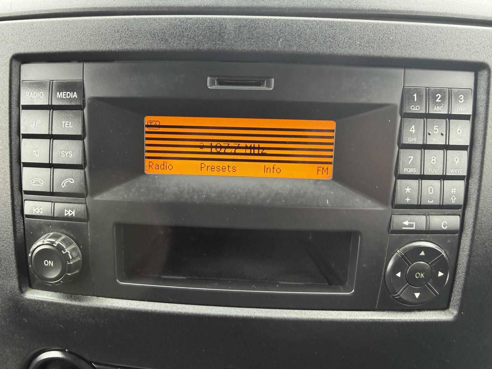 Mercedes-Benz Sprinter 2.1 314 CDi Panel Van 5dr Diesel Manual RWD L2 (213 g/km, 140 bhp)