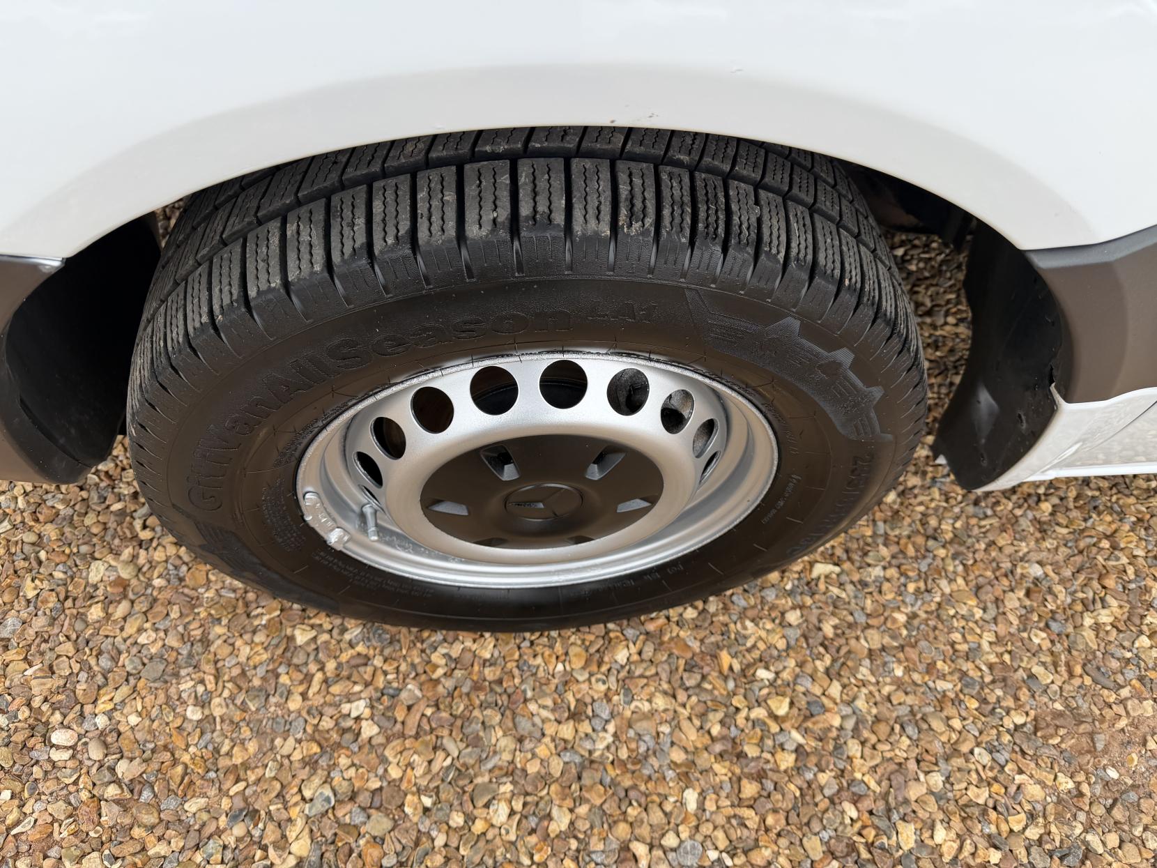 Mercedes-Benz Sprinter 2.1 314 CDi Panel Van 5dr Diesel Manual RWD L2 (213 g/km, 140 bhp)