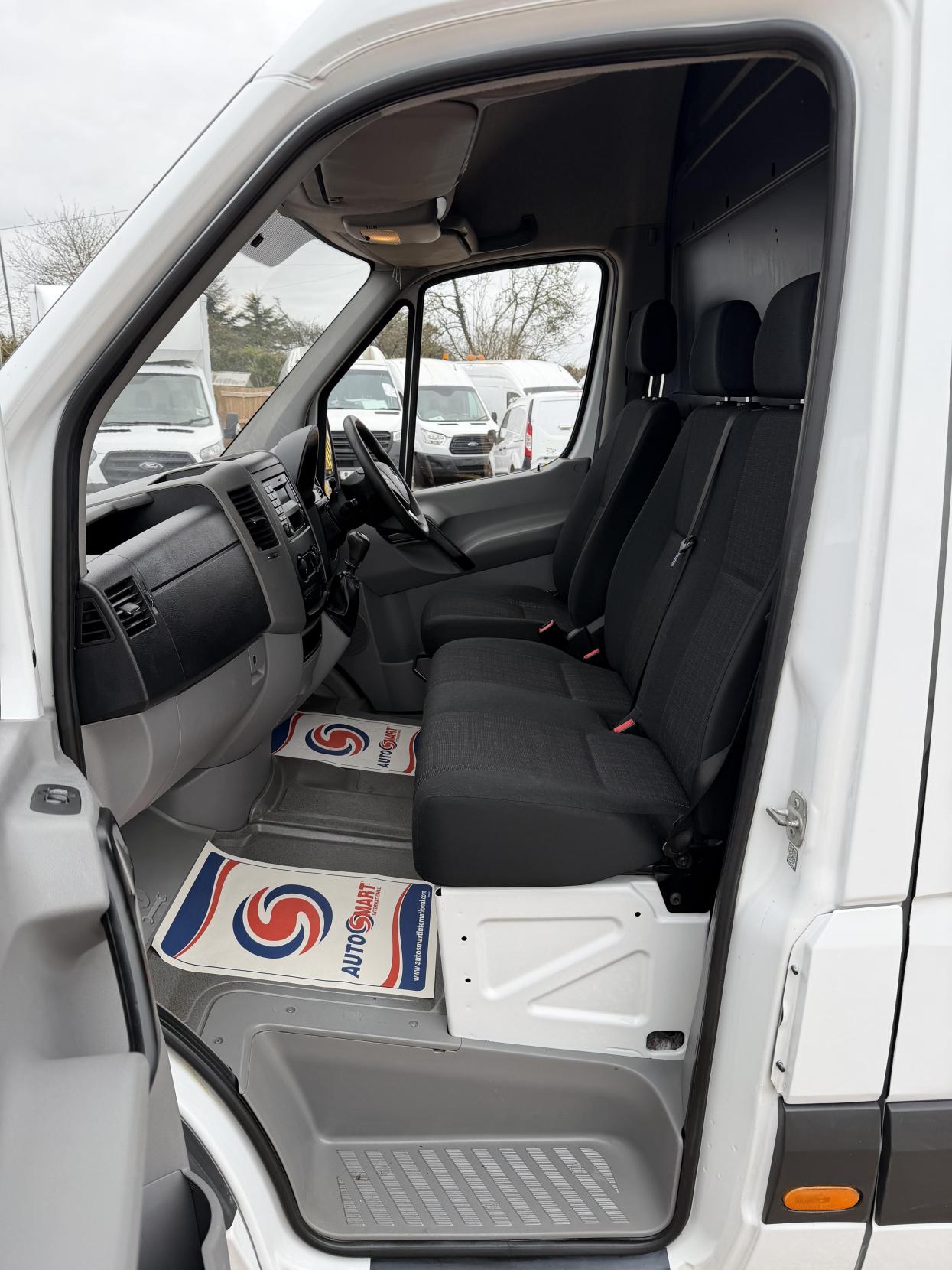 Mercedes-Benz Sprinter 2.1 314 CDi Panel Van 5dr Diesel Manual RWD L2 (213 g/km, 140 bhp)