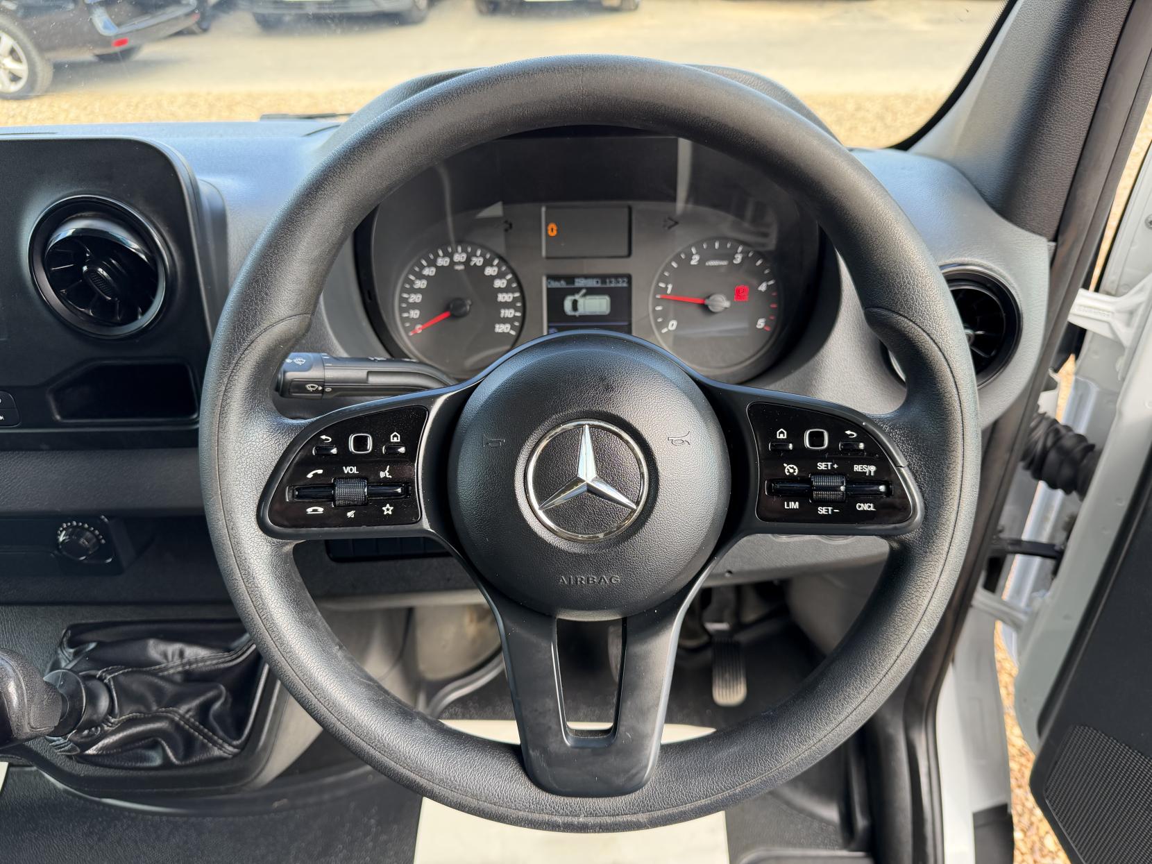 2021 Mercedes-Benz Sprinter 2.1 314 CDI Progressive Panel Van 5dr Diesel Manual FWD L2 H2 Euro 6 (s/s) (143 ps) - Thumbnail 16
