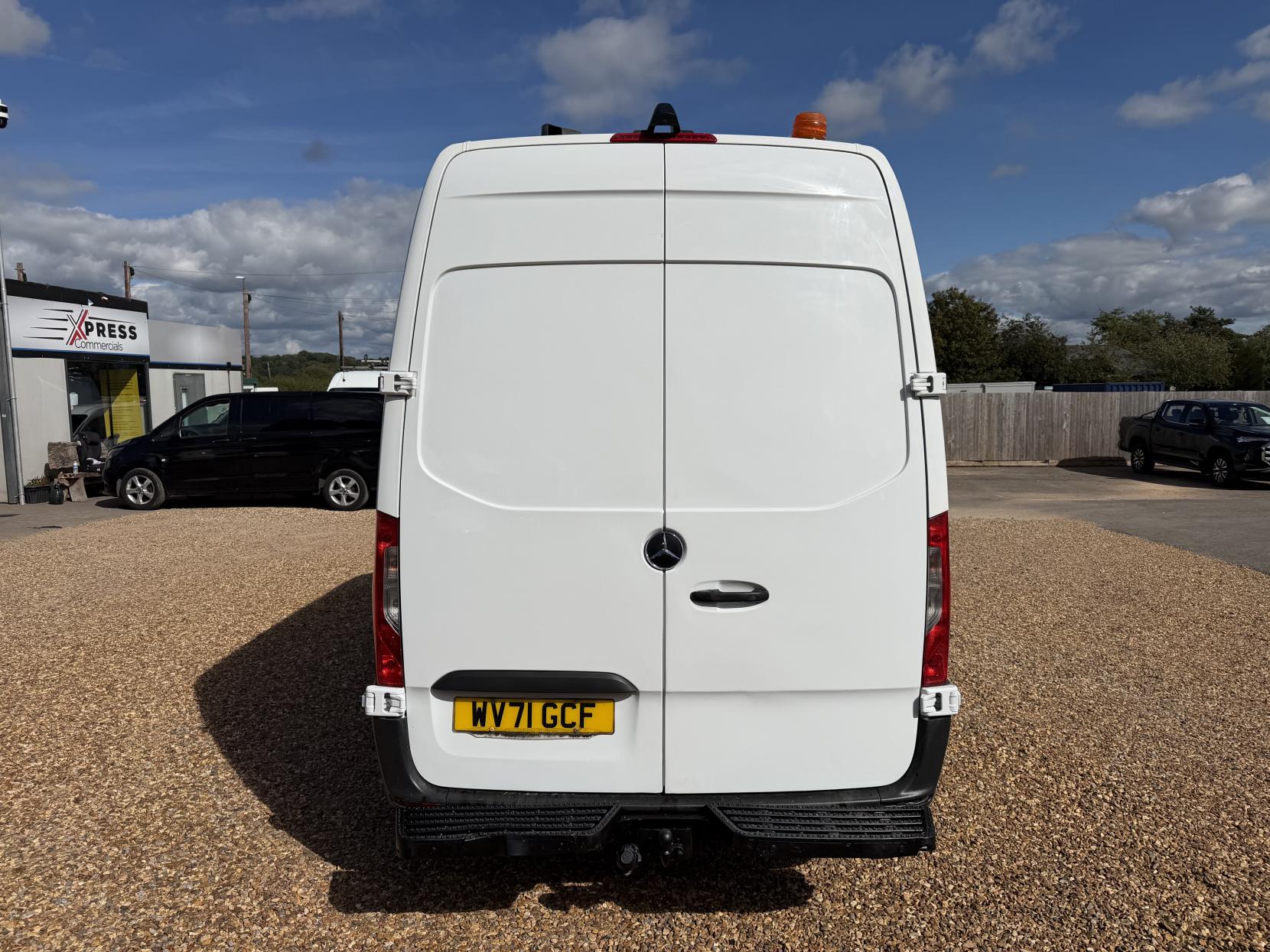 2021 Mercedes-Benz Sprinter 2.1 314 CDI Progressive Panel Van 5dr Diesel Manual FWD L2 H2 Euro 6 (s/s) (143 ps) - Thumbnail 11