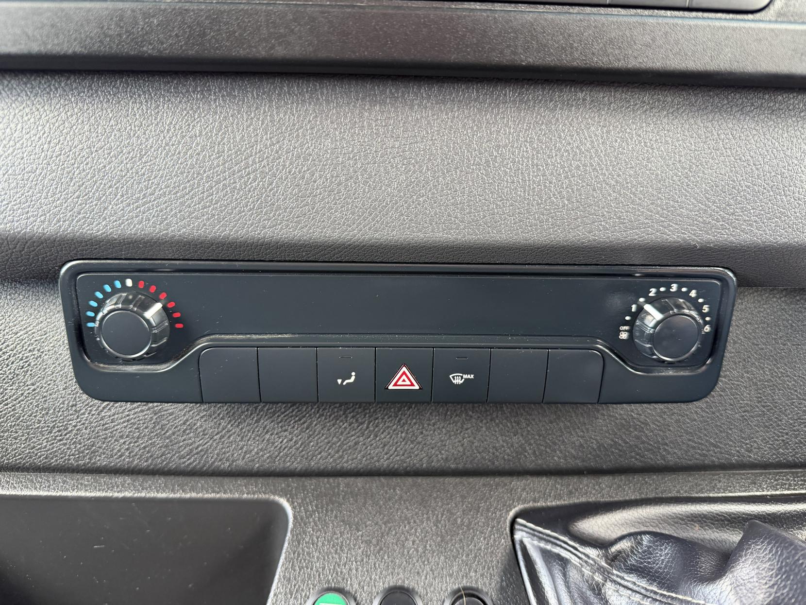2021 Mercedes-Benz Sprinter 2.1 314 CDI Progressive Panel Van 5dr Diesel Manual FWD L2 H2 Euro 6 (s/s) (143 ps) - Thumbnail 21