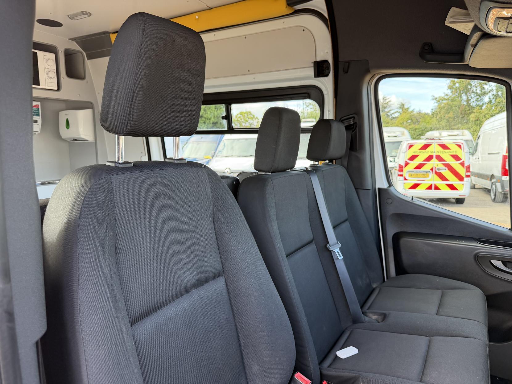 2021 Mercedes-Benz Sprinter 2.1 314 CDI Progressive Panel Van 5dr Diesel Manual FWD L2 H2 Euro 6 (s/s) (143 ps) - Thumbnail 15