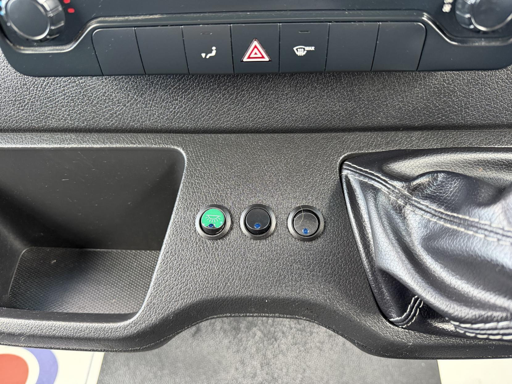 2021 Mercedes-Benz Sprinter 2.1 314 CDI Progressive Panel Van 5dr Diesel Manual FWD L2 H2 Euro 6 (s/s) (143 ps) - Thumbnail 28