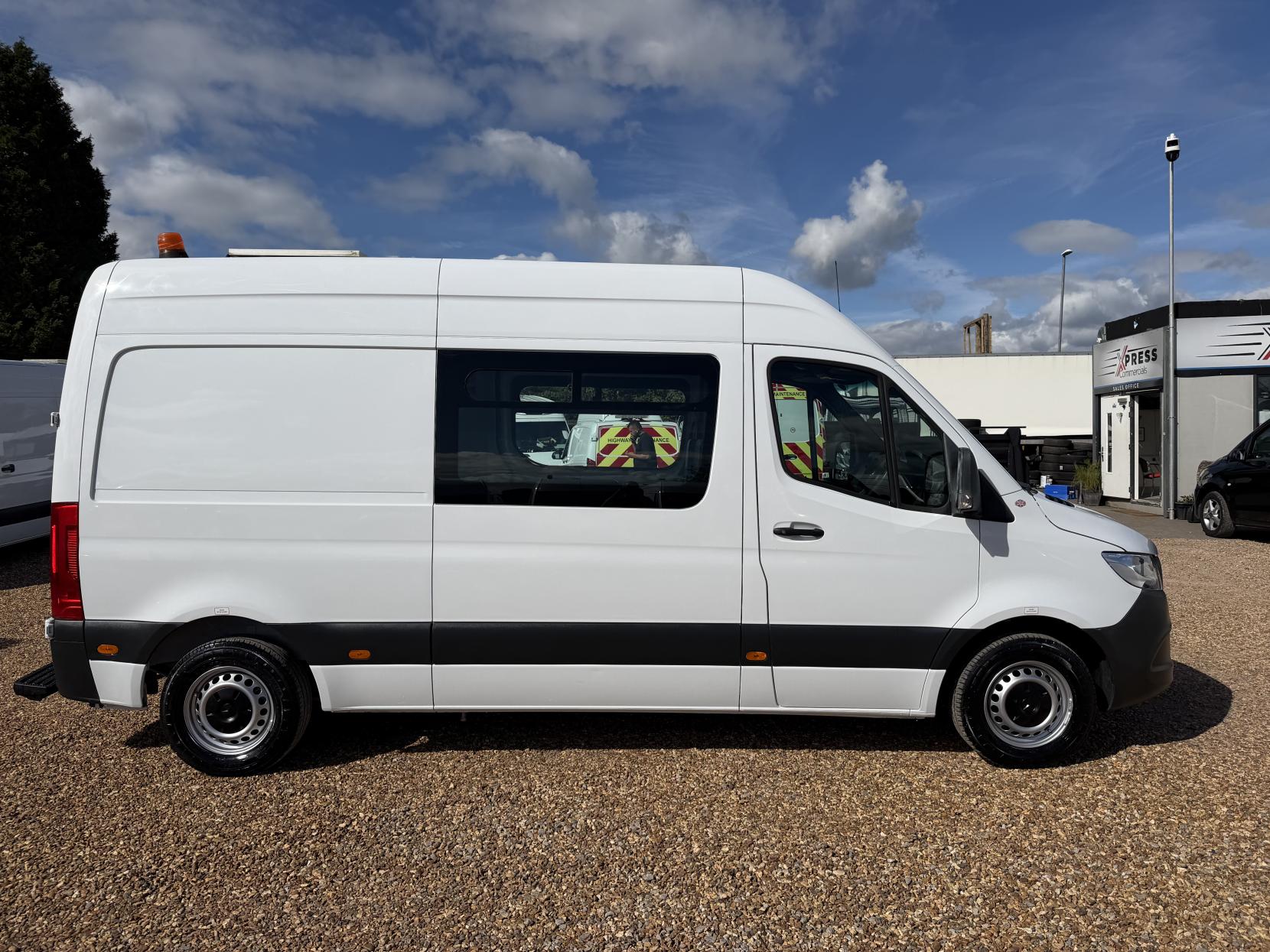 2021 Mercedes-Benz Sprinter 2.1 314 CDI Progressive Panel Van 5dr Diesel Manual FWD L2 H2 Euro 6 (s/s) (143 ps) - Thumbnail 9