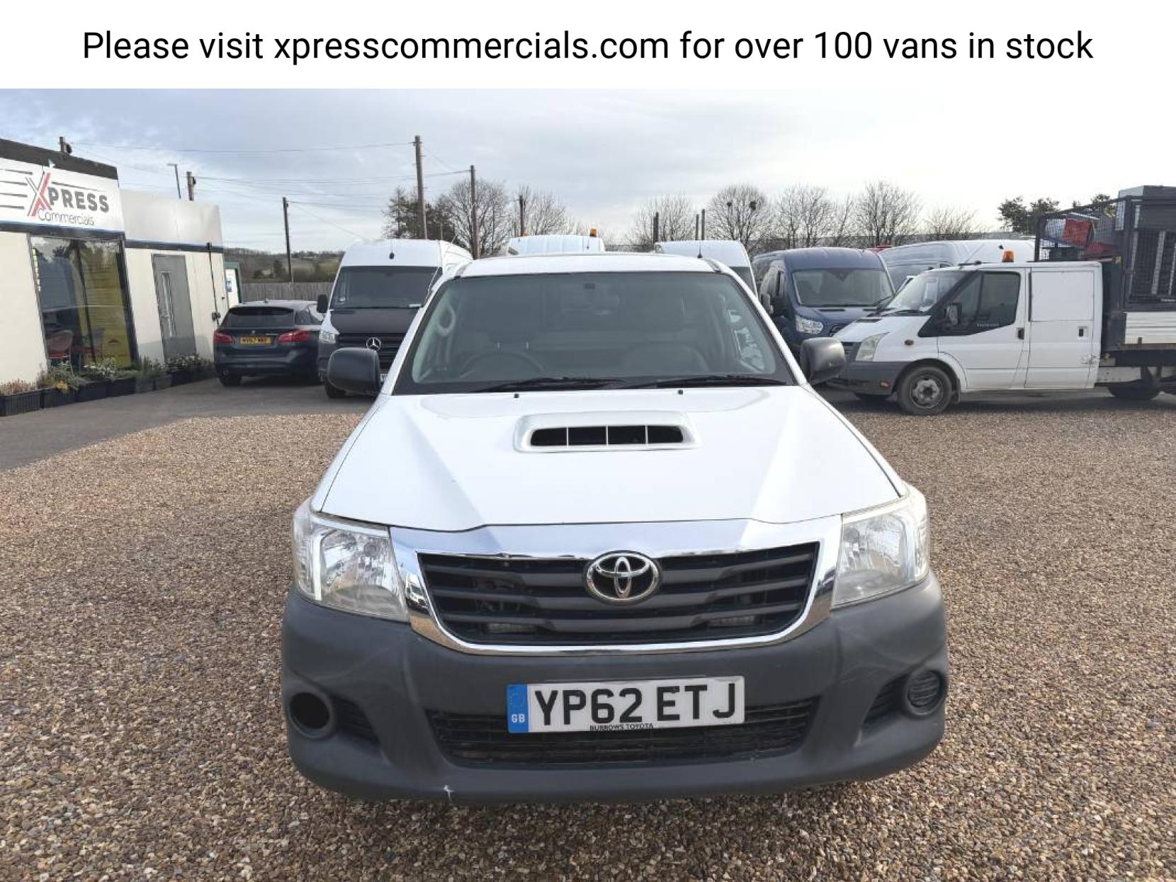 Toyota Hilux 2.5 D-4D HL2 Pickup 2dr Diesel Manual 4WD Euro 5 (144 ps)