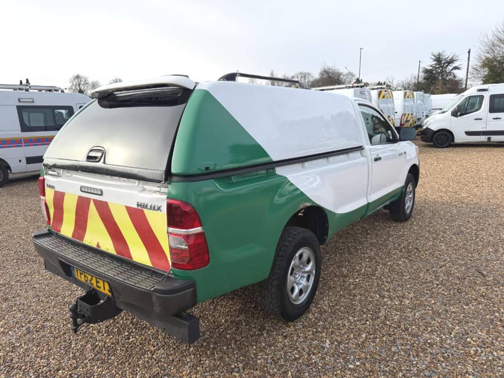 Toyota Hilux 2.5 D-4D HL2 Pickup 2dr Diesel Manual 4WD Euro 5 (144 ps)