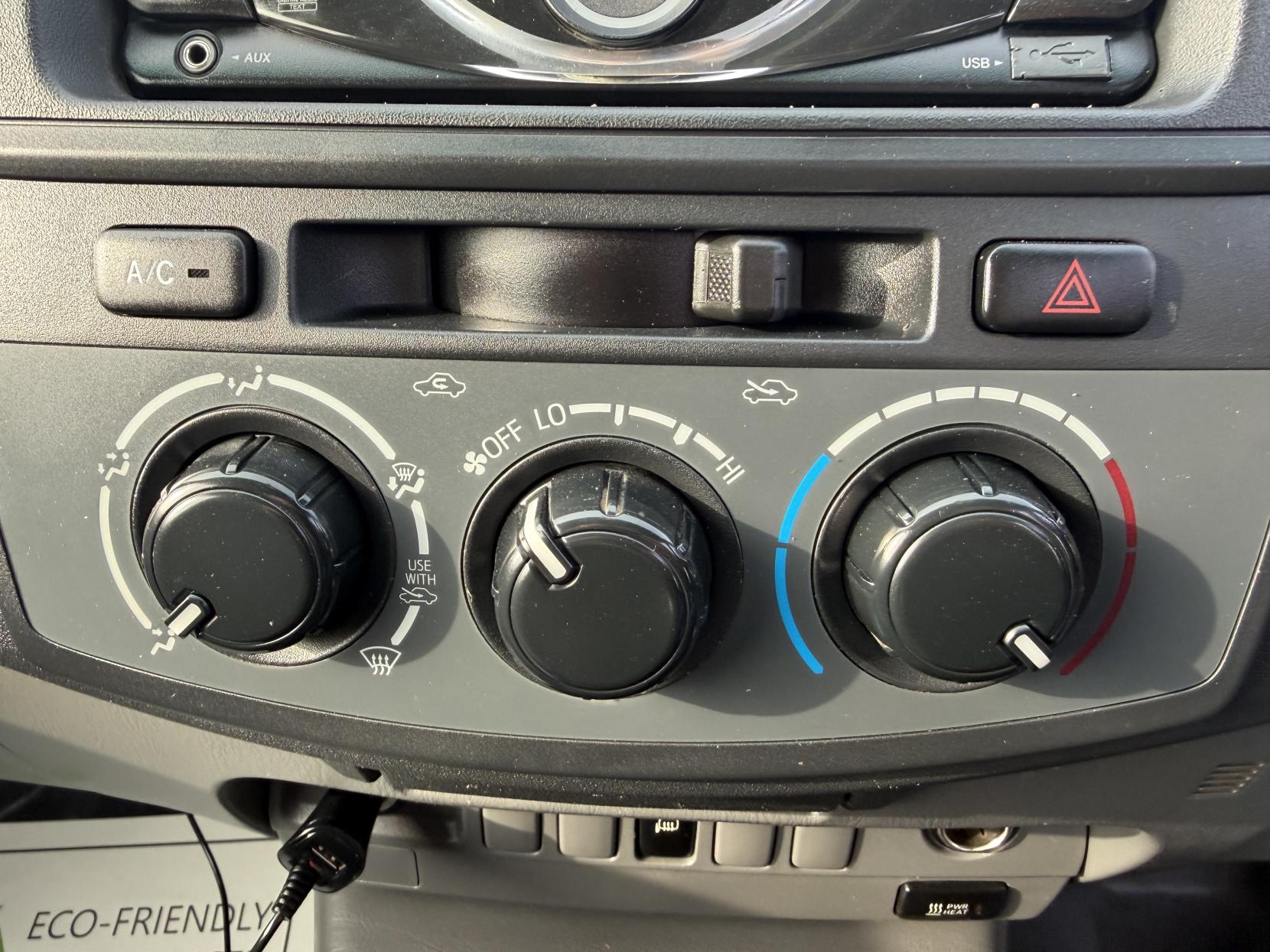 Toyota Hilux 2.5 D-4D HL2 Pickup 2dr Diesel Manual 4WD Euro 5 (144 ps)