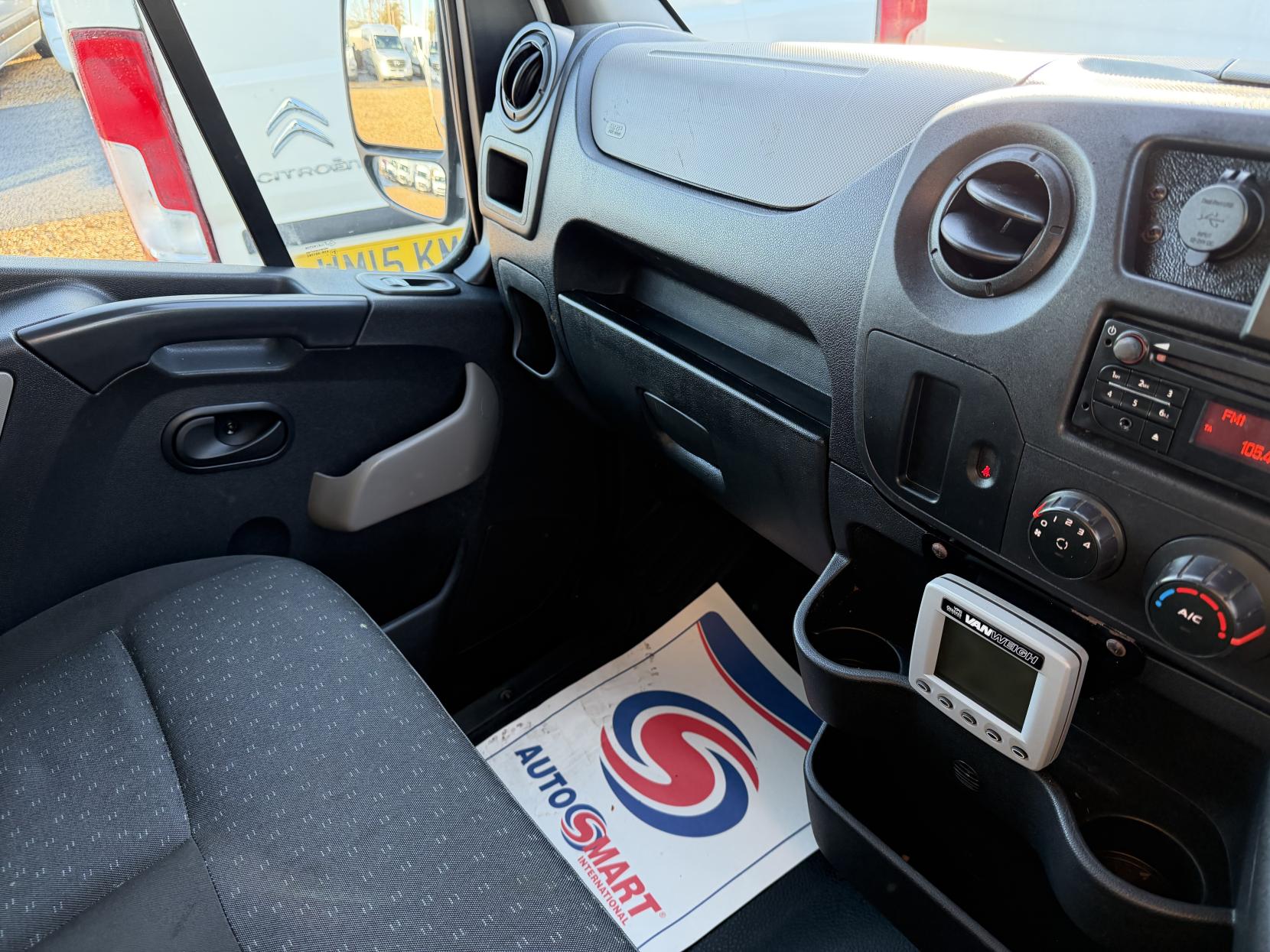 Vauxhall Movano 2.3 CDTi 3500 Panel Van 5dr Diesel Manual FWD L2 H2 Euro 6 (130 ps)