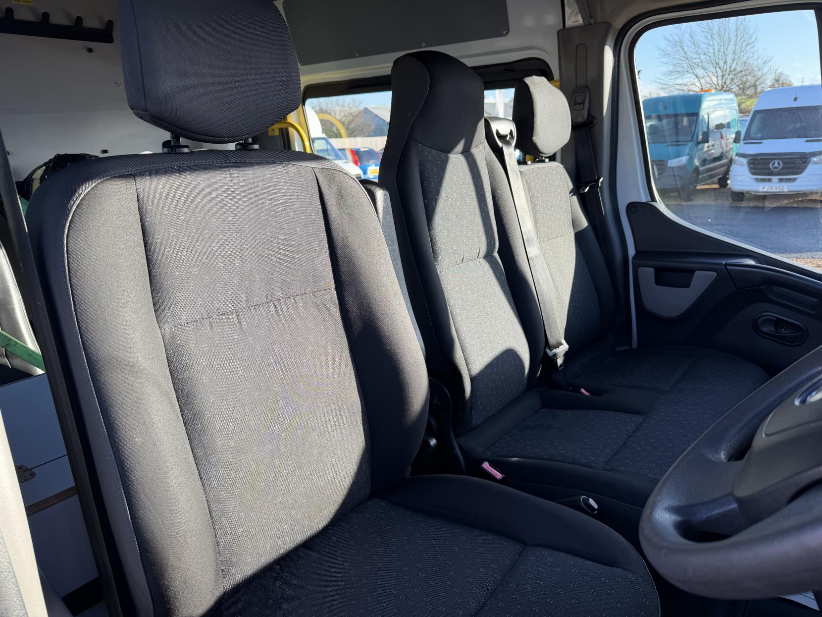 Vauxhall Movano 2.3 CDTi 3500 Panel Van 5dr Diesel Manual FWD L2 H2 Euro 6 (130 ps)