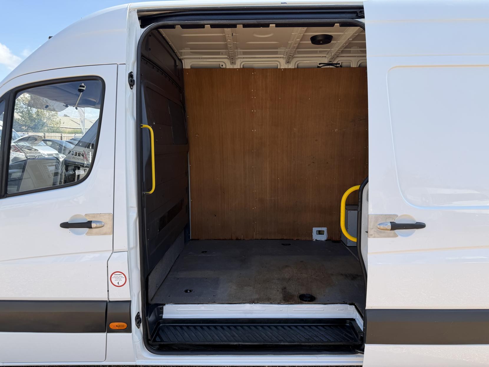 2018 Mercedes-Benz Sprinter 2.1 314 CDi Panel Van 5dr Diesel Manual RWD L2 (213 g/km, 140 bhp) - Thumbnail 25