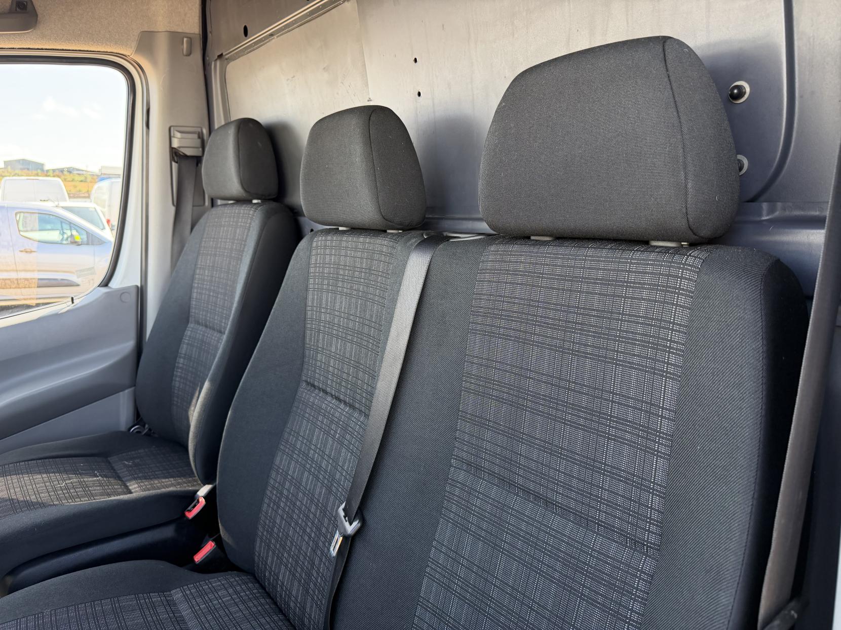 2018 Mercedes-Benz Sprinter 2.1 314 CDi Panel Van 5dr Diesel Manual RWD L2 (213 g/km, 140 bhp) - Thumbnail 14
