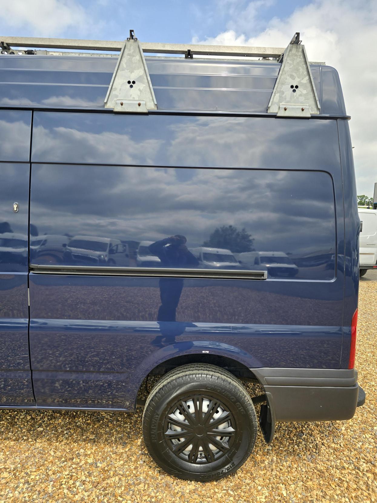 Ford Transit 2.2 TDCi 350 Panel Van 3dr Diesel Manual FWD L2 H3 (209 g/km, 123 bhp)