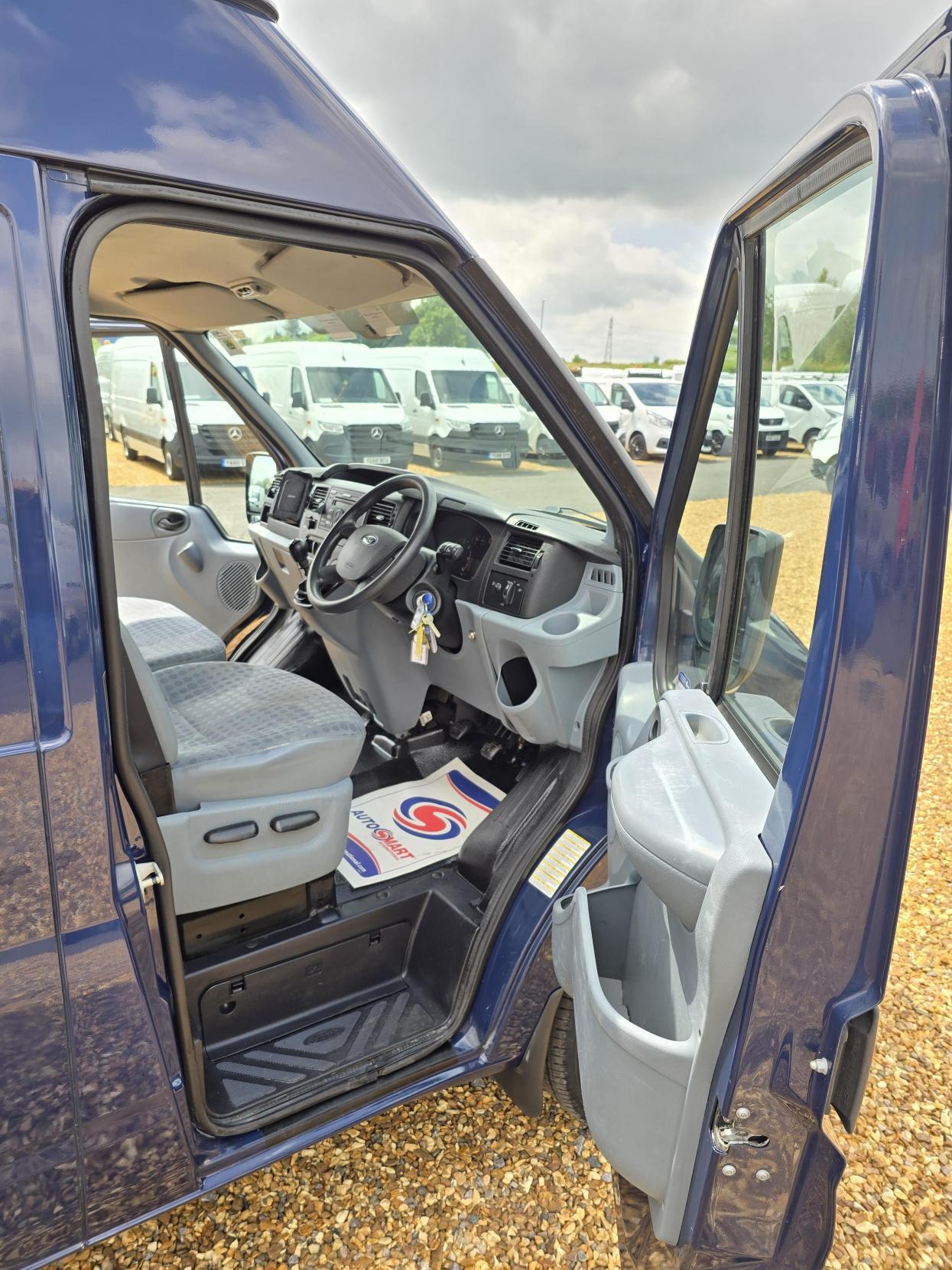 Ford Transit 2.2 TDCi 350 Panel Van 3dr Diesel Manual FWD L2 H3 (209 g/km, 123 bhp)
