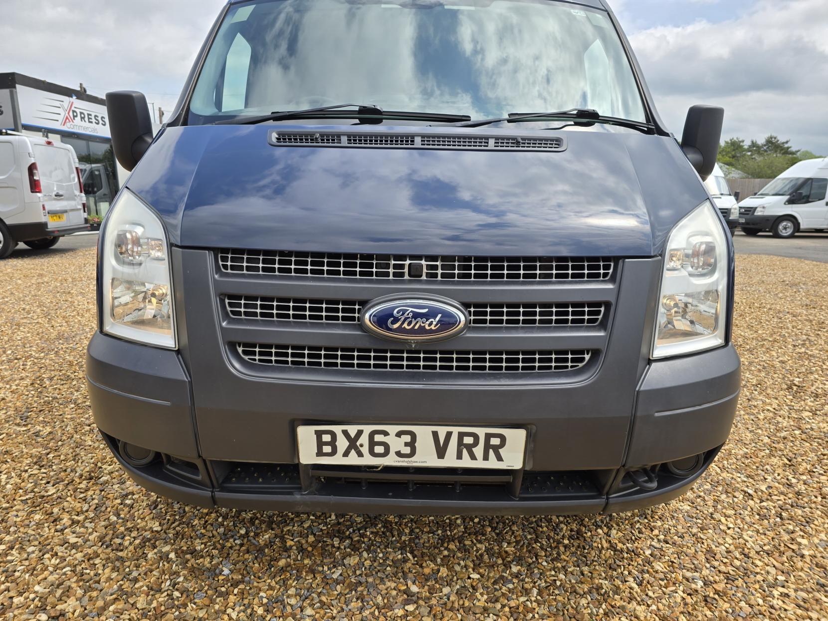 Ford Transit 2.2 TDCi 350 Panel Van 3dr Diesel Manual FWD L2 H3 (209 g/km, 123 bhp)