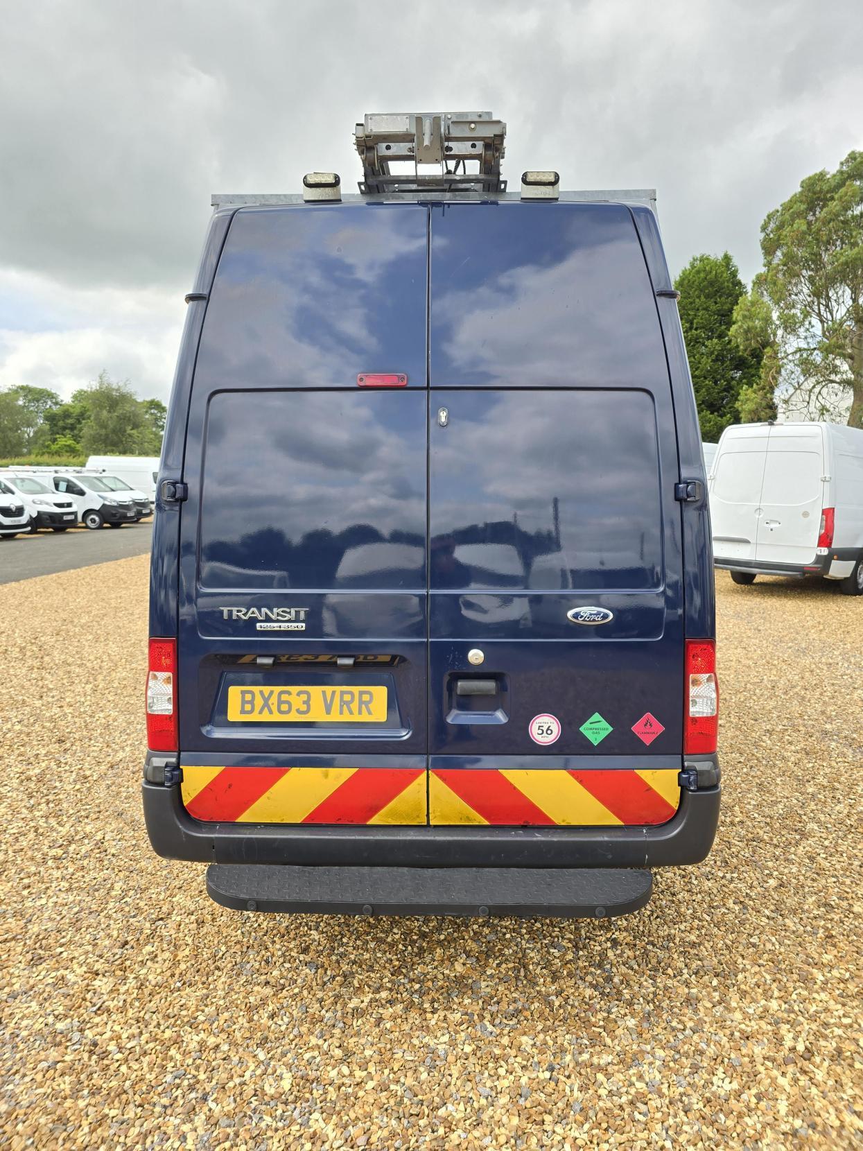 Ford Transit 2.2 TDCi 350 Panel Van 3dr Diesel Manual FWD L2 H3 (209 g/km, 123 bhp)