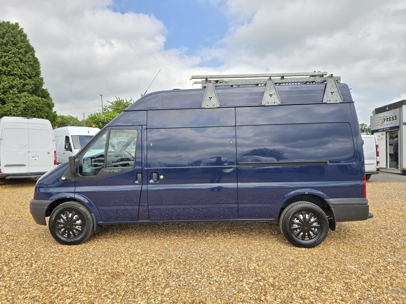 Ford Transit 2.2 TDCi 350 Panel Van 3dr Diesel Manual FWD L2 H3 (209 g/km, 123 bhp)