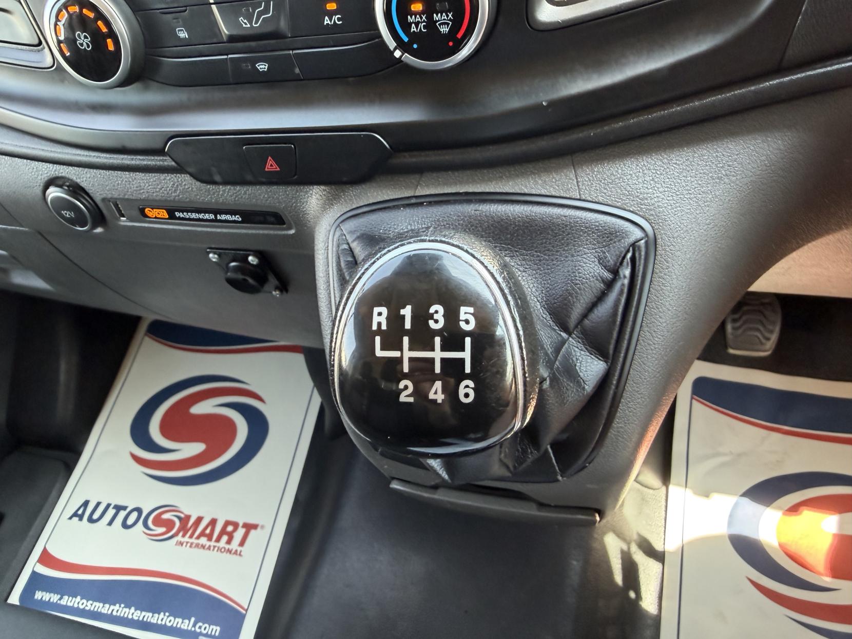 2019 Ford Transit Custom 2.0 320 EcoBlue Panel Van 5dr Diesel Manual L2 H2 Euro 6 (130 ps) - Thumbnail 45