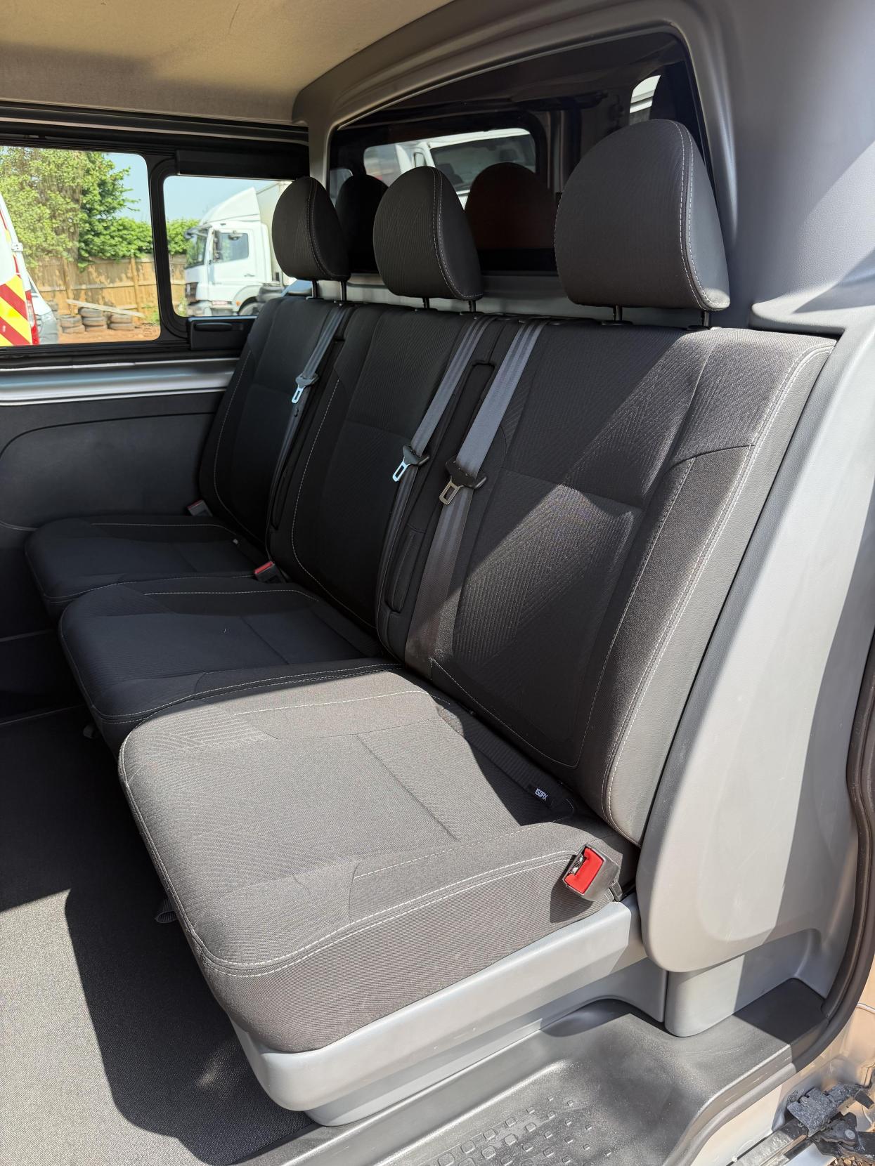 2019 Renault Trafic 2.0 dCi ENERGY 30 Sport Nav Crew Van Double Cab 6dr Diesel Manual LWB Euro 6 (s/s) (145 ps) - Thumbnail 24