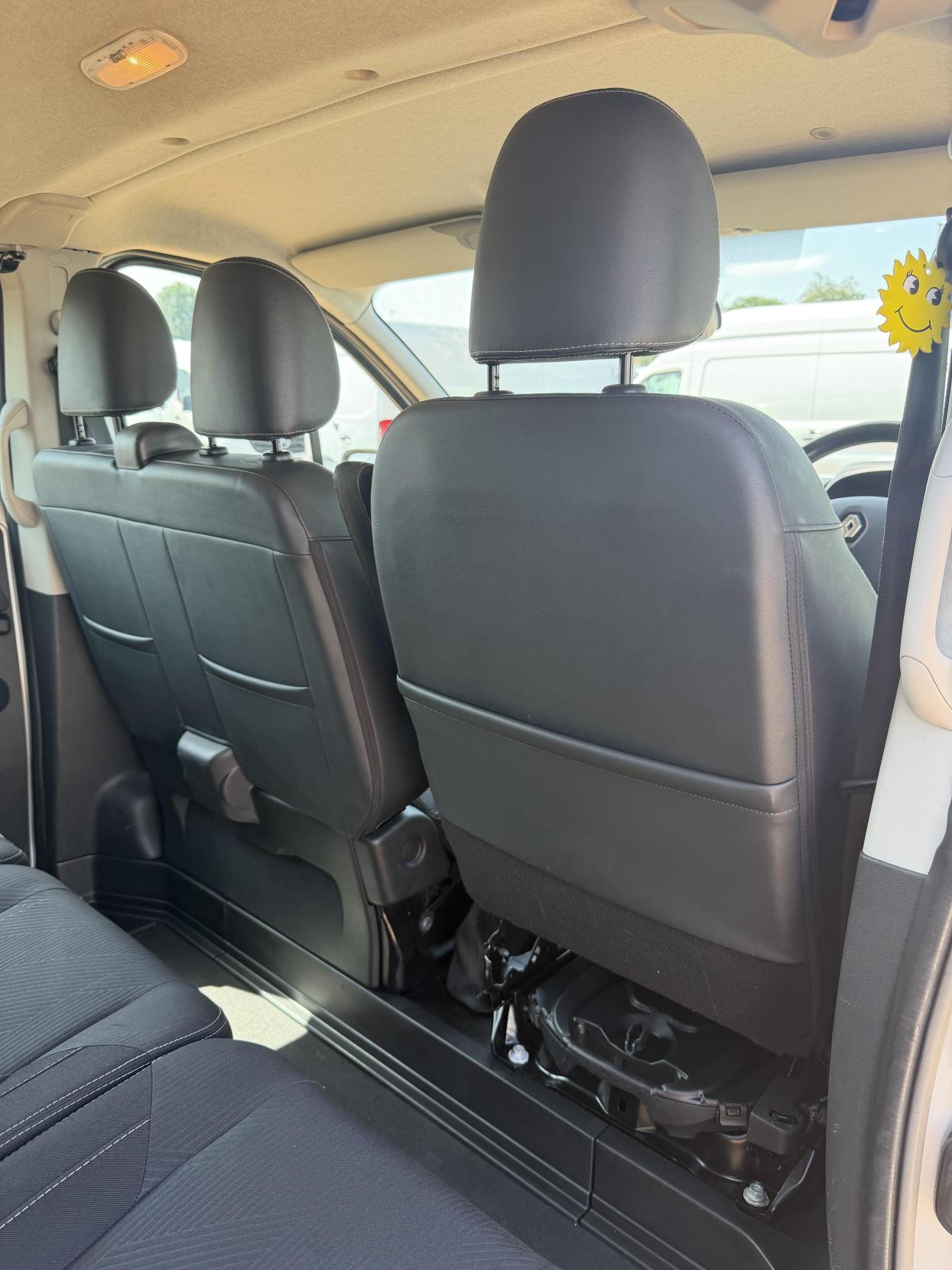 2019 Renault Trafic 2.0 dCi ENERGY 30 Sport Nav Crew Van Double Cab 6dr Diesel Manual LWB Euro 6 (s/s) (145 ps) - Thumbnail 34