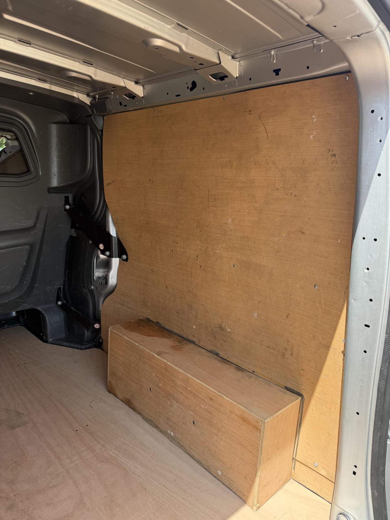 2019 Renault Trafic 2.0 dCi ENERGY 30 Sport Nav Crew Van Double Cab 6dr Diesel Manual LWB Euro 6 (s/s) (145 ps) - Thumbnail 42