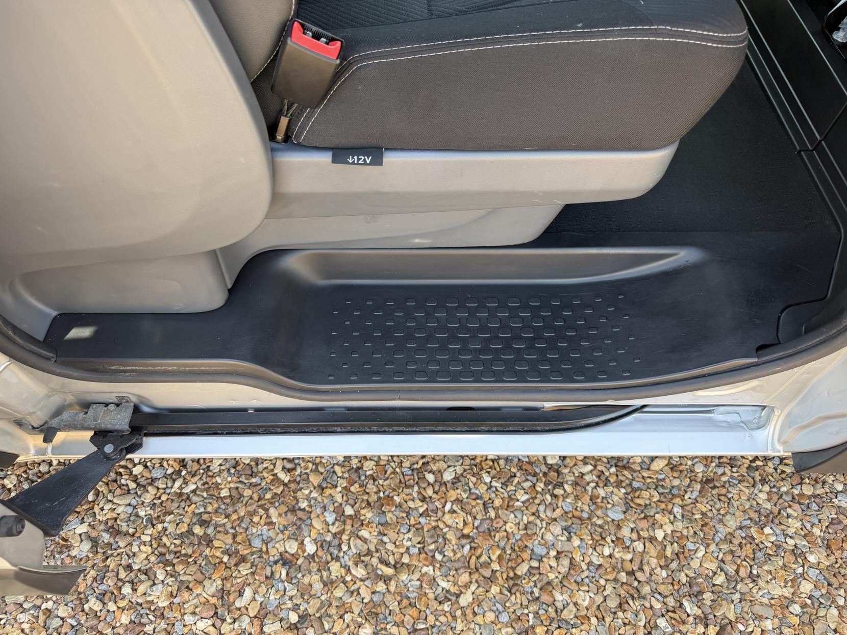 2019 Renault Trafic 2.0 dCi ENERGY 30 Sport Nav Crew Van Double Cab 6dr Diesel Manual LWB Euro 6 (s/s) (145 ps) - Thumbnail 32