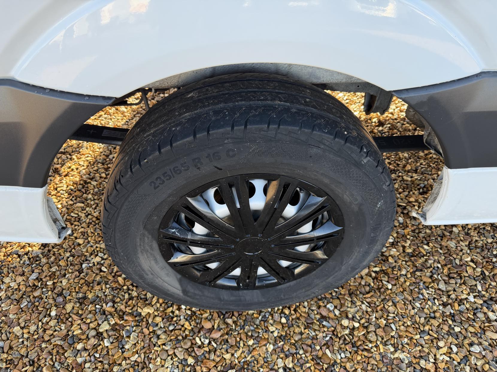 Mercedes-Benz Sprinter 2.1 314 CDi Panel Van 5dr Diesel Manual RWD L2 (213 g/km, 140 bhp)