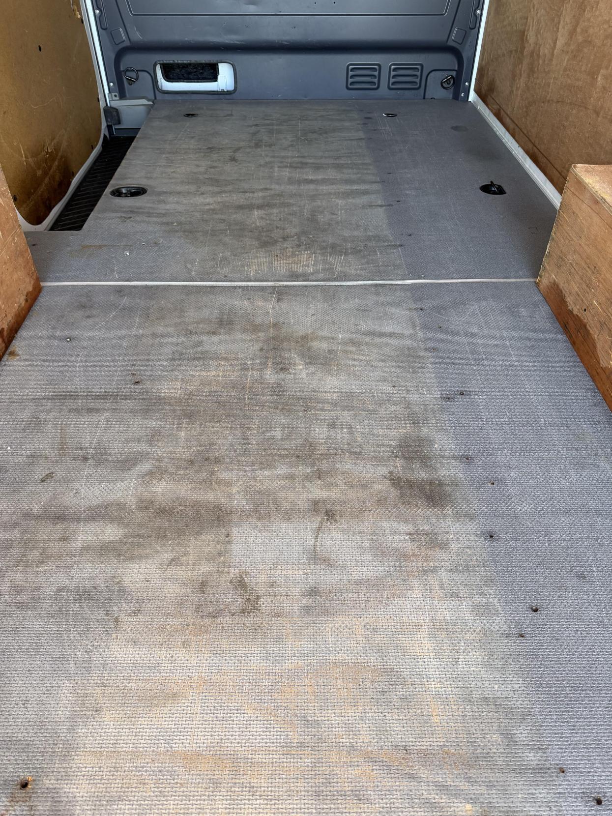 Mercedes-Benz Sprinter 2.1 314 CDi Panel Van 5dr Diesel Manual RWD L2 (213 g/km, 140 bhp)