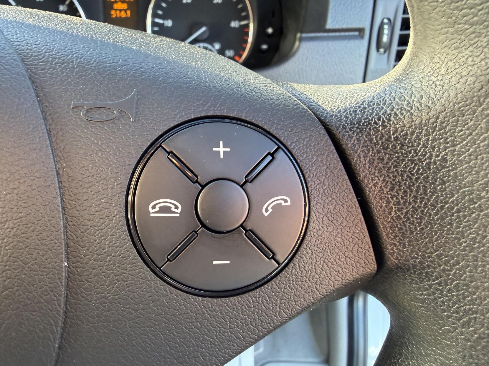 Mercedes-Benz Sprinter 2.1 314 CDi Panel Van 5dr Diesel Manual RWD L2 (213 g/km, 140 bhp)