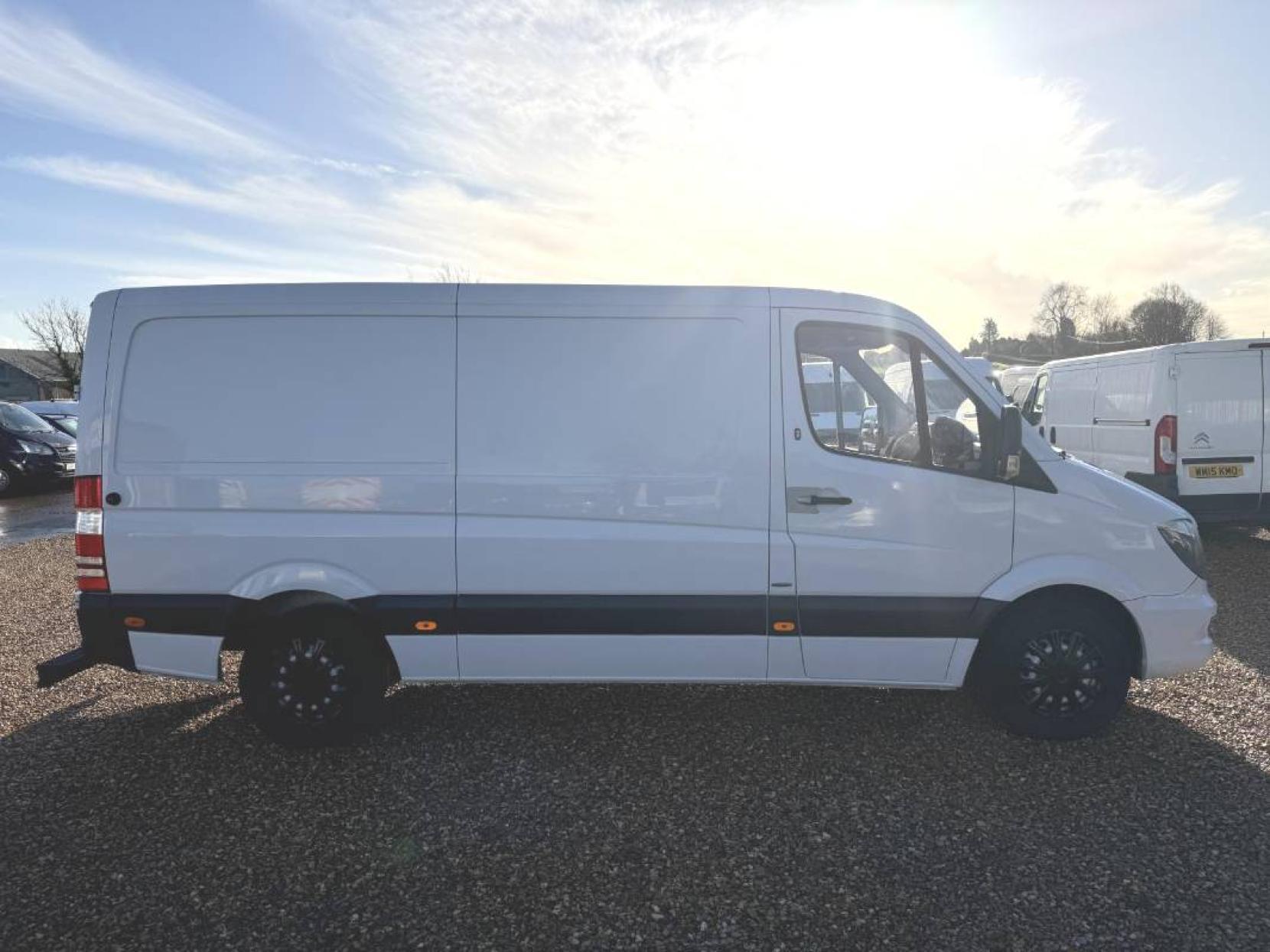 Mercedes-Benz Sprinter 2.1 314 CDi Panel Van 5dr Diesel Manual RWD L2 (213 g/km, 140 bhp)