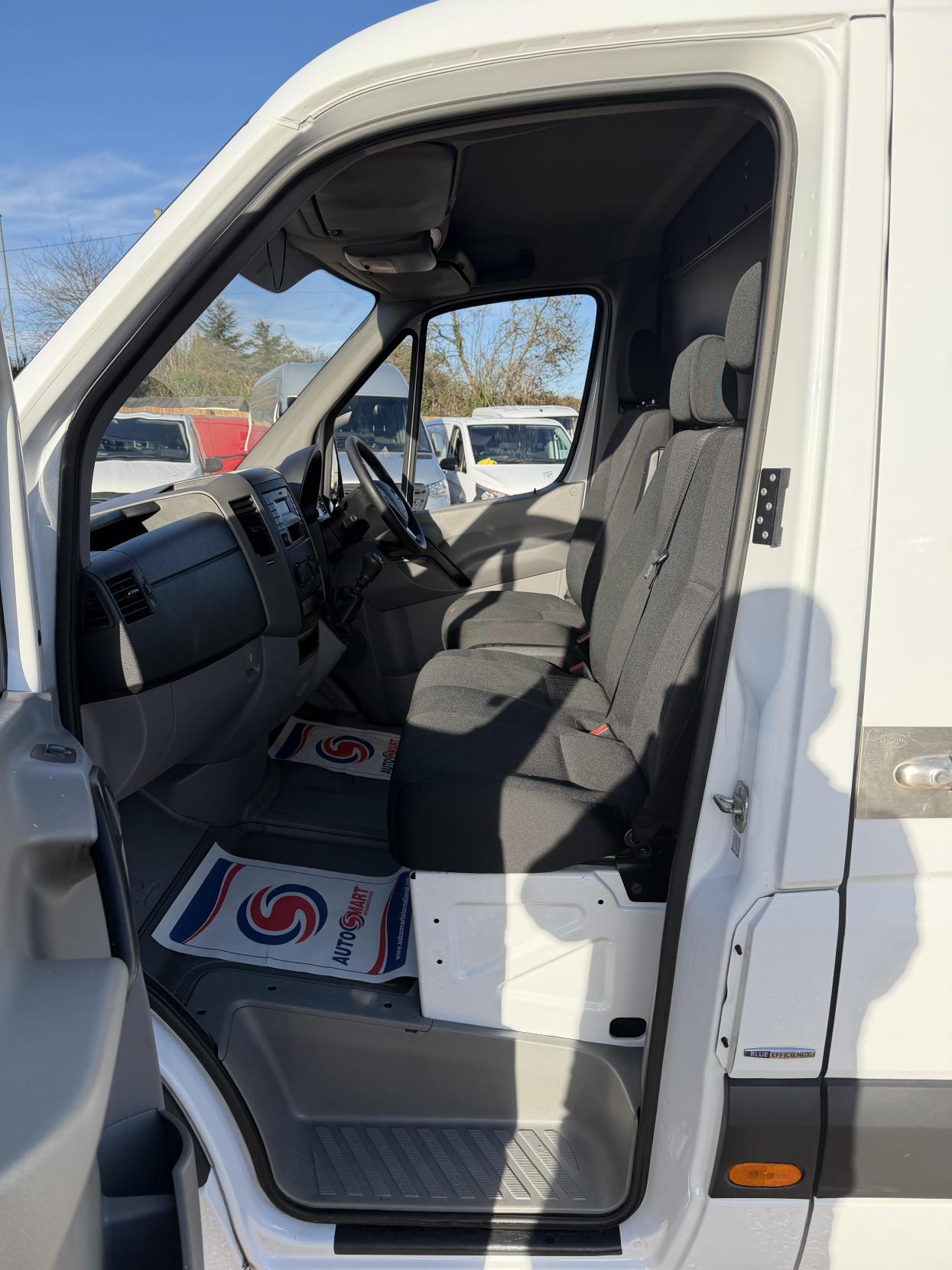 Mercedes-Benz Sprinter 2.1 314 CDi Panel Van 5dr Diesel Manual RWD L2 (213 g/km, 140 bhp)