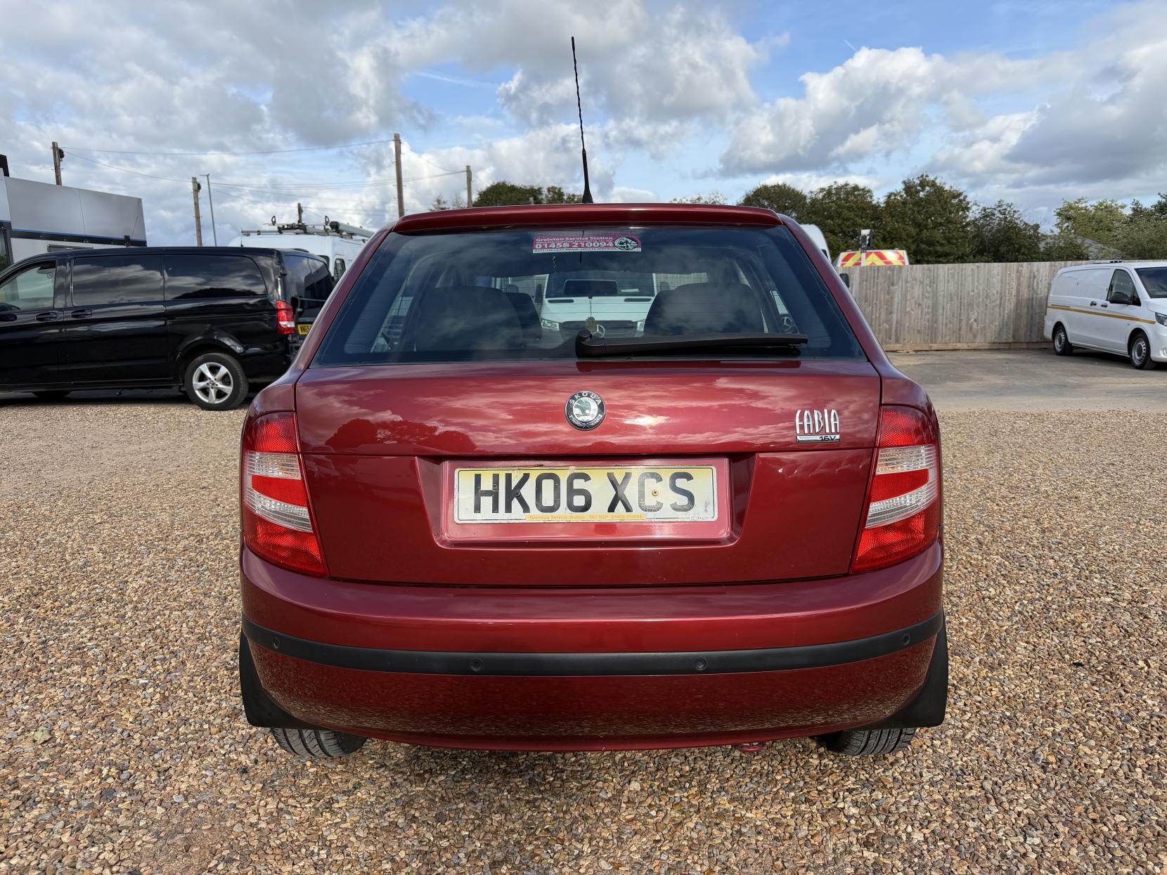 2006 Skoda Fabia 1.4 16V Elegance Hatchback 5dr Petrol Automatic (180 g/km, 75 bhp) - Thumbnail 11