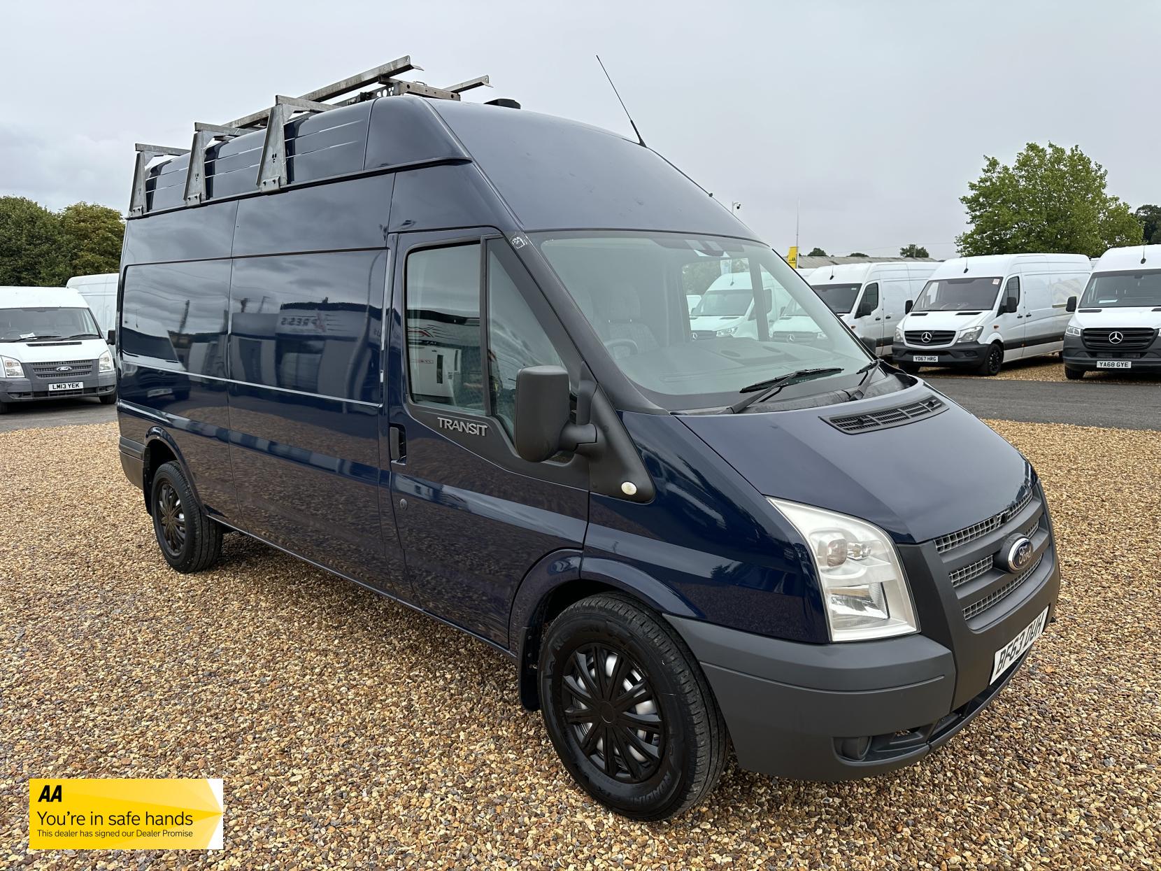 Ford Transit 2.2 TDCi 350 Panel Van 3dr Diesel Manual FWD L2 H3 (209 g/km, 123 bhp)