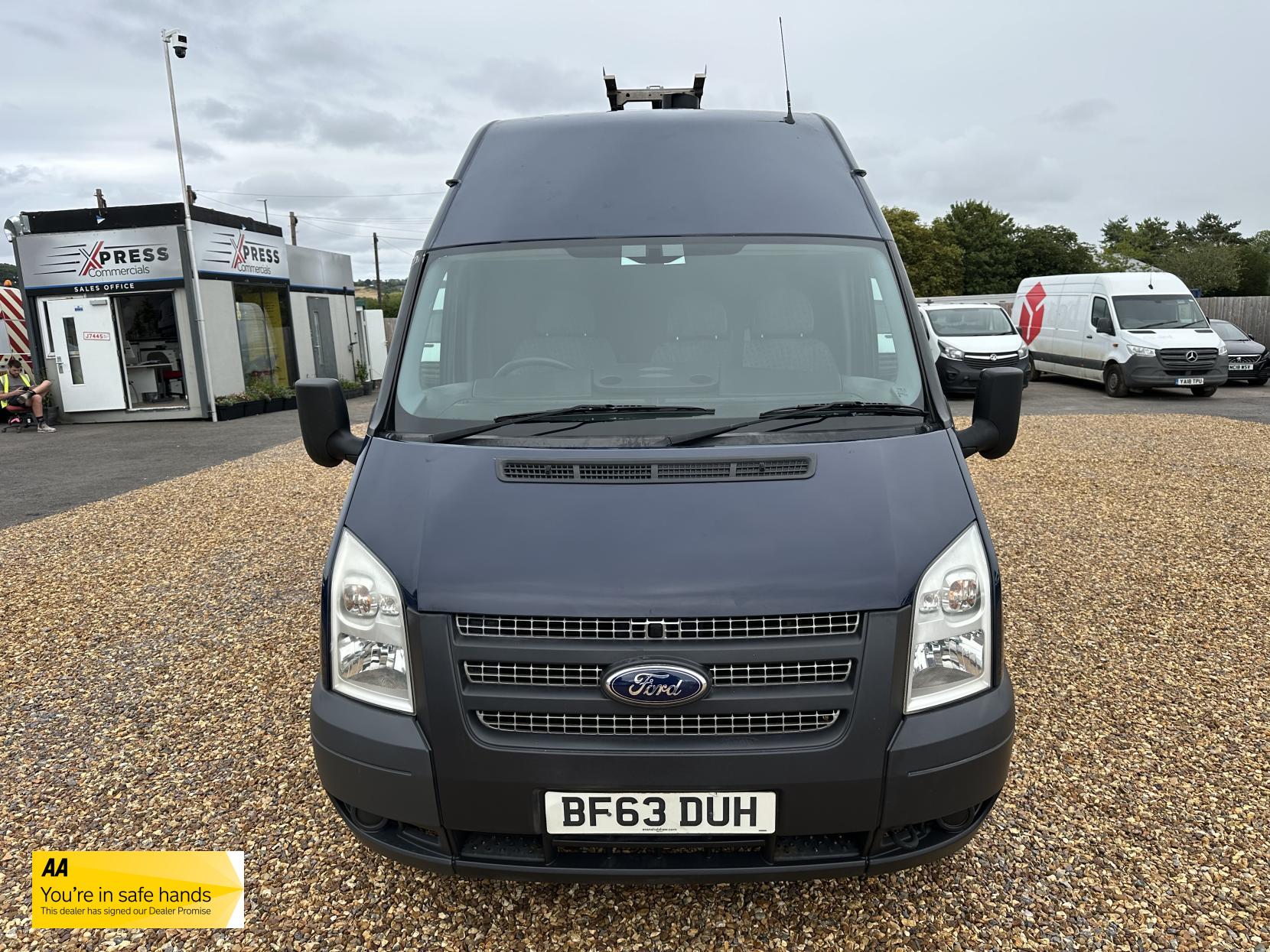 Ford Transit 2.2 TDCi 350 Panel Van 3dr Diesel Manual FWD L2 H3 (209 g/km, 123 bhp)