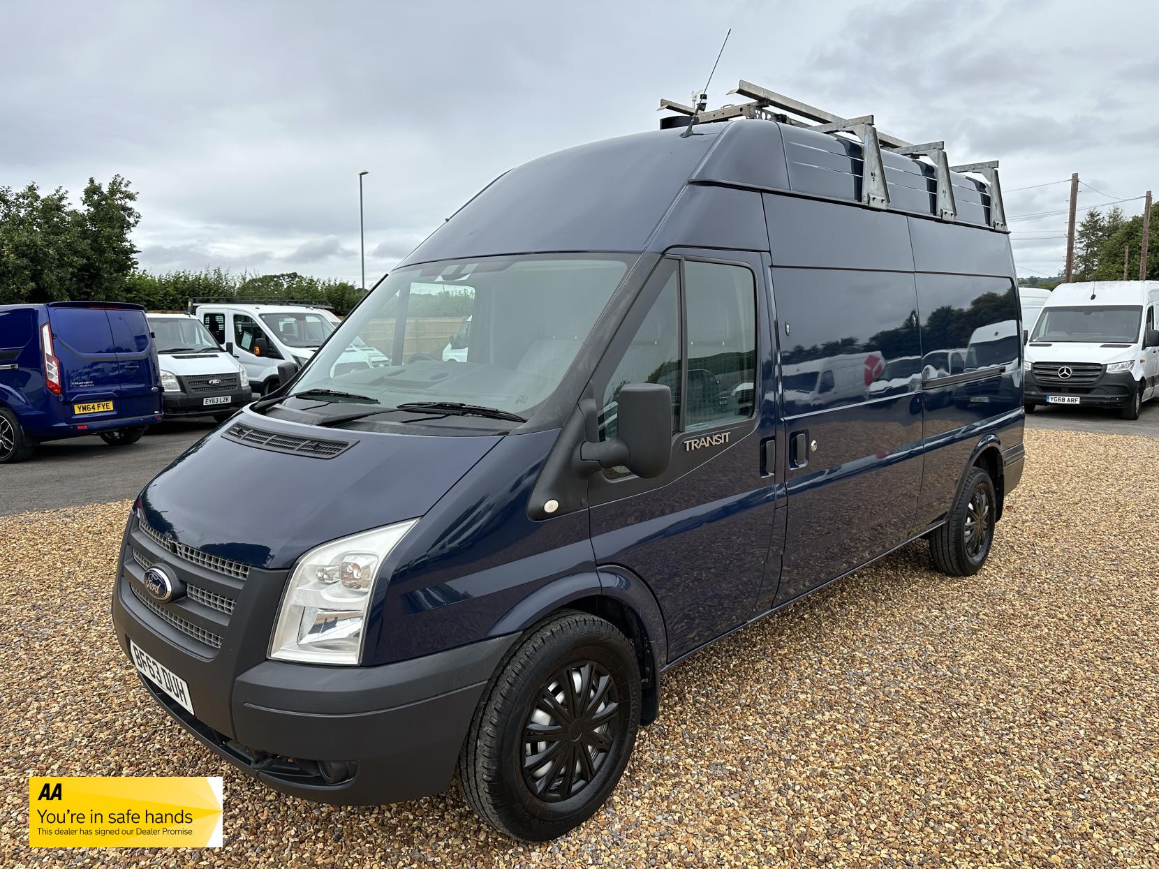 Ford Transit 2.2 TDCi 350 Panel Van 3dr Diesel Manual FWD L2 H3 (209 g/km, 123 bhp)