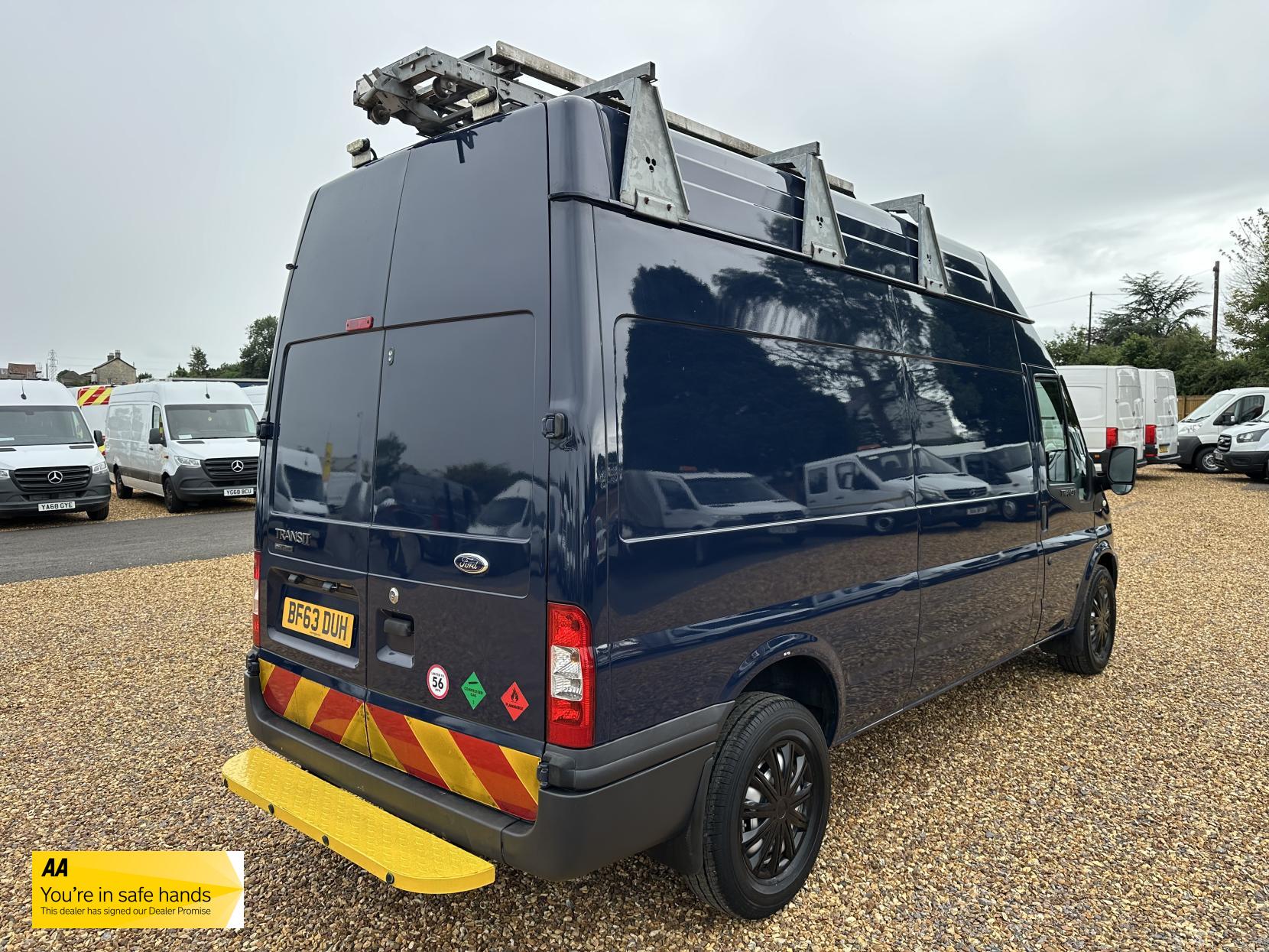Ford Transit 2.2 TDCi 350 Panel Van 3dr Diesel Manual FWD L2 H3 (209 g/km, 123 bhp)
