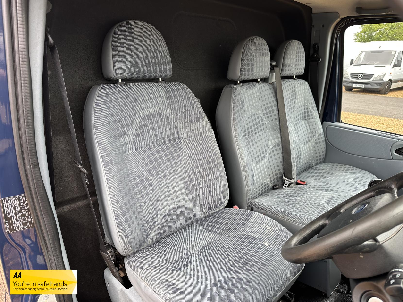 Ford Transit 2.2 TDCi 350 Panel Van 3dr Diesel Manual FWD L2 H3 (209 g/km, 123 bhp)