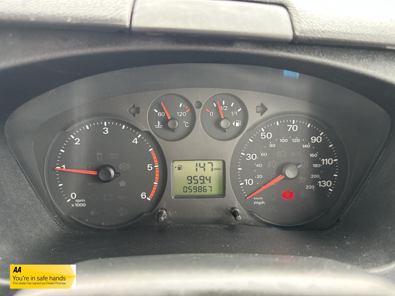 Ford Transit 2.2 TDCi 350 Panel Van 3dr Diesel Manual FWD L2 H3 (209 g/km, 123 bhp)