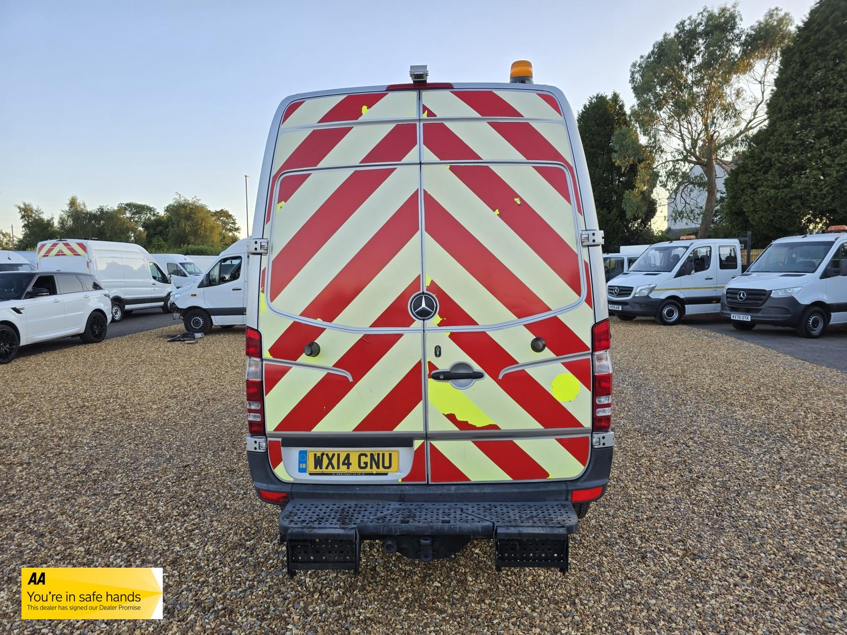 Mercedes-Benz Sprinter 2.1 313 CDi Panel Van 4dr Diesel Manual RWD L1 H3 (222 g/km, 129 bhp)