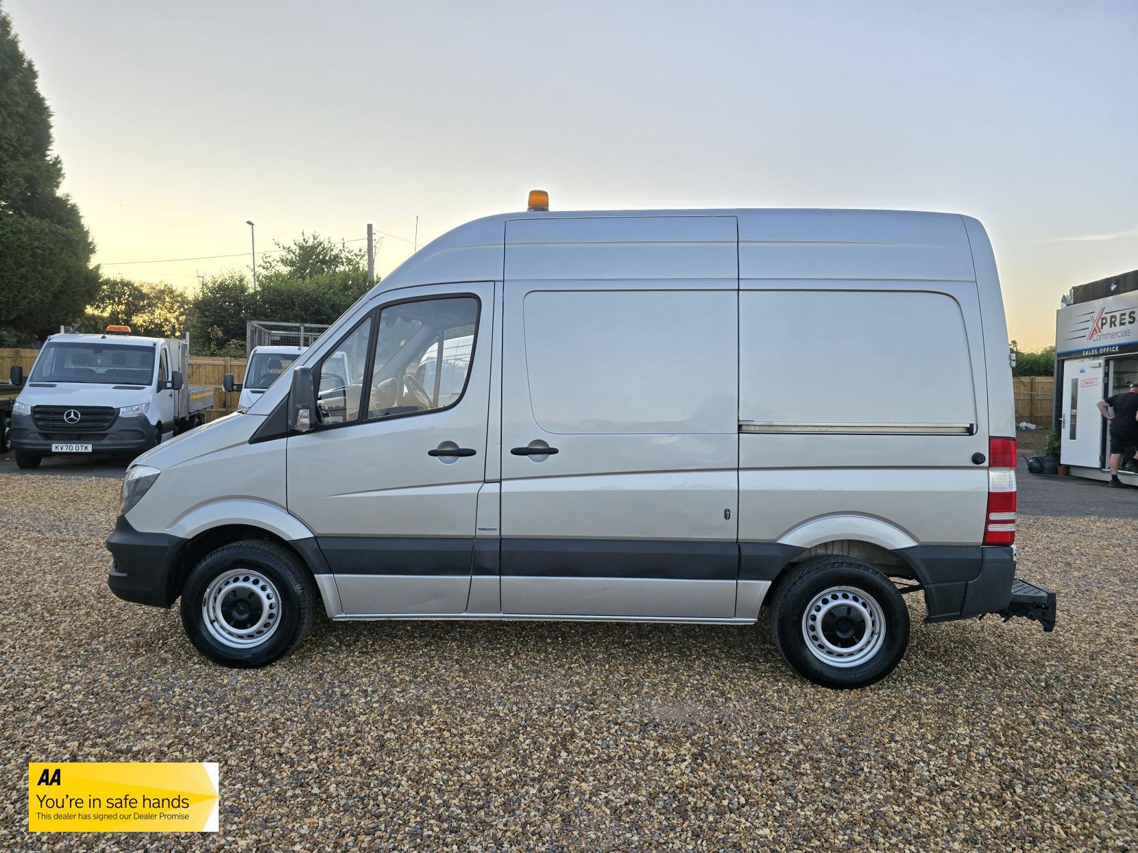 Mercedes-Benz Sprinter 2.1 313 CDi Panel Van 4dr Diesel Manual RWD L1 H3 (222 g/km, 129 bhp)