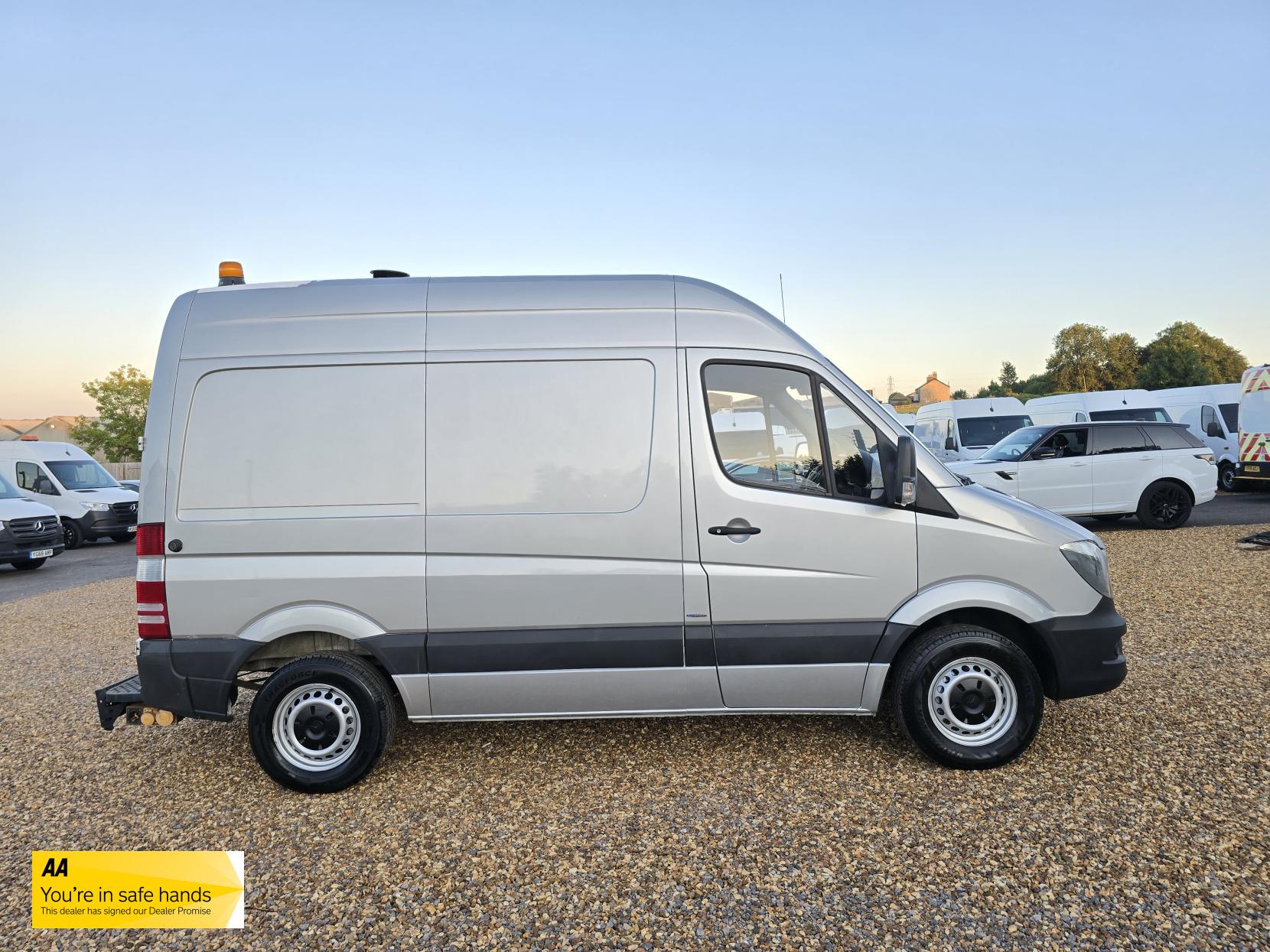 Mercedes-Benz Sprinter 2.1 313 CDi Panel Van 4dr Diesel Manual RWD L1 H3 (222 g/km, 129 bhp)