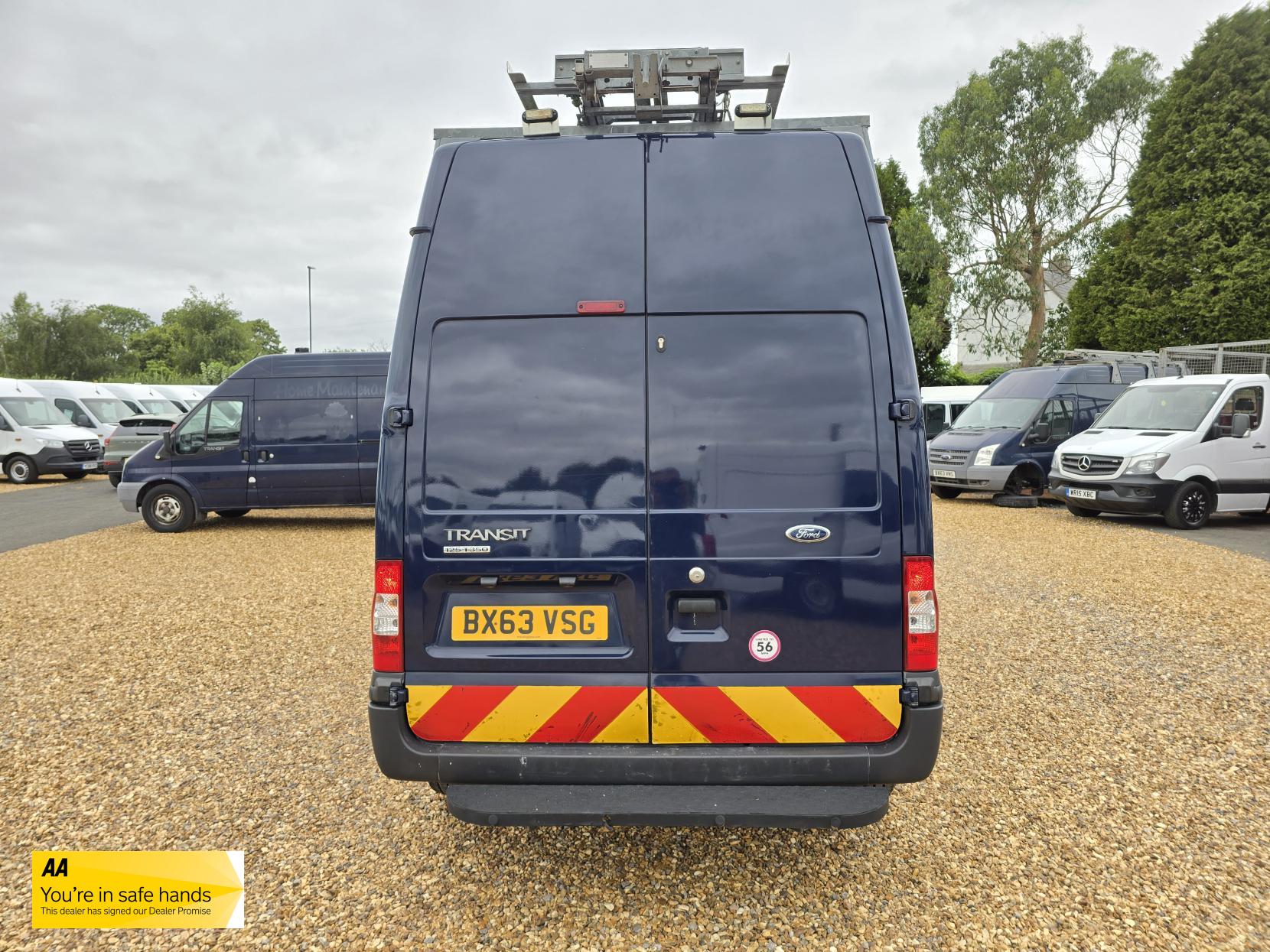 Ford Transit 2.2 TDCi 350 Panel Van 3dr Diesel Manual FWD L3 H2 (209 g/km, 123 bhp)
