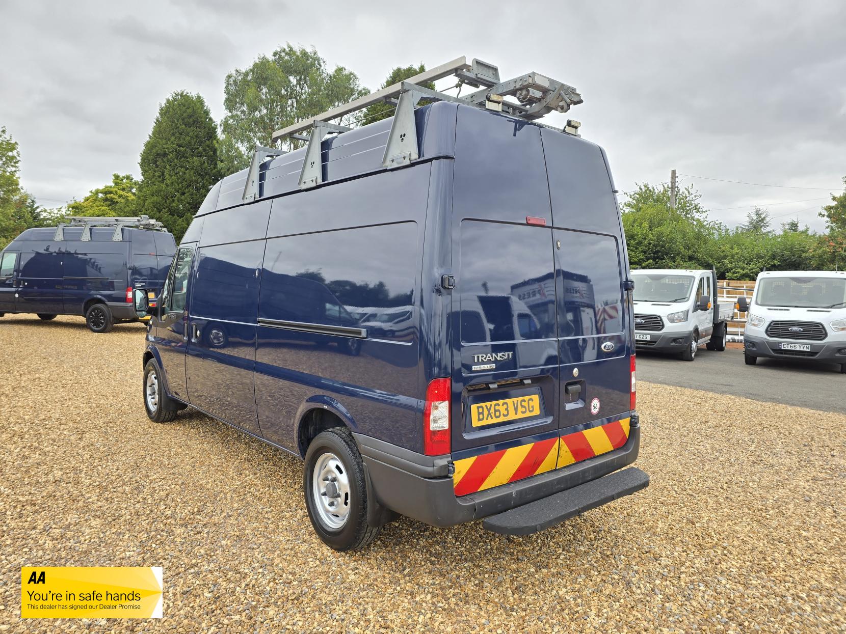 Ford Transit 2.2 TDCi 350 Panel Van 3dr Diesel Manual FWD L3 H2 (209 g/km, 123 bhp)