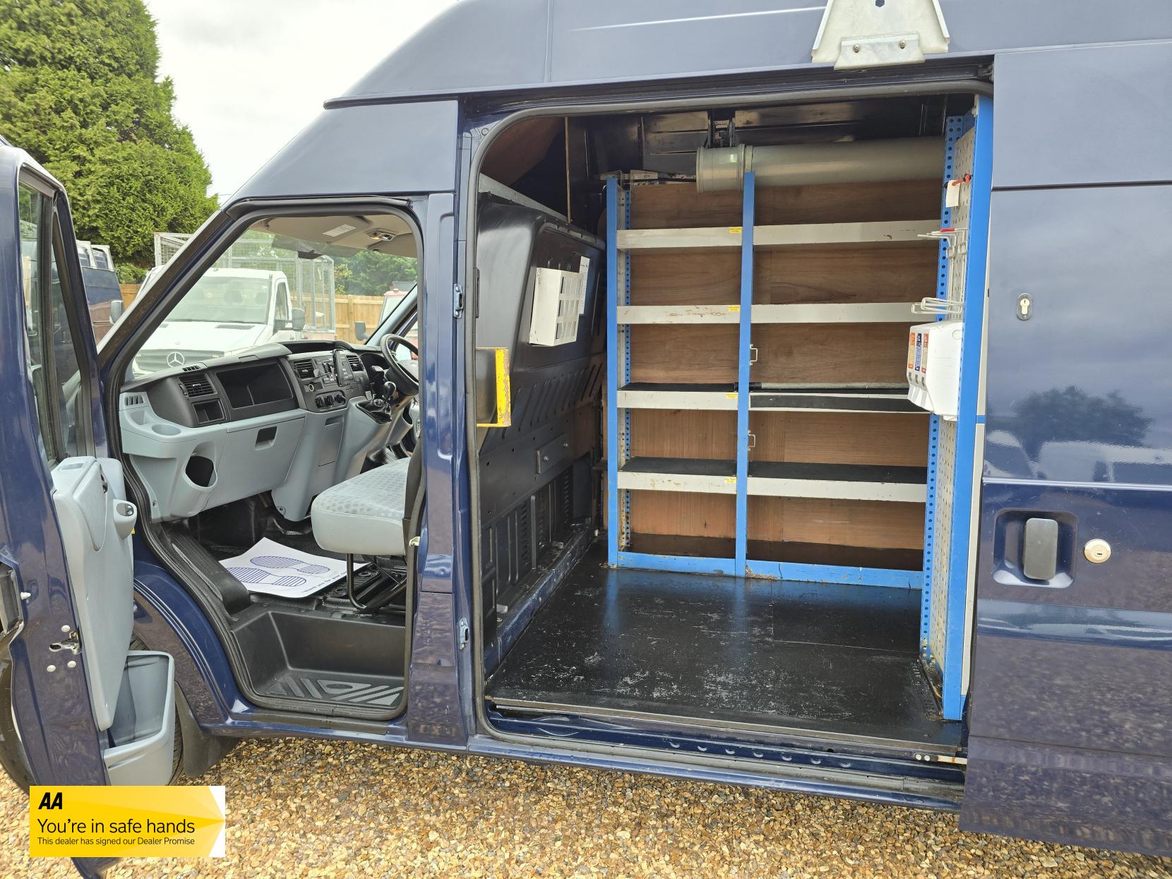 Ford Transit 2.2 TDCi 350 Panel Van 3dr Diesel Manual FWD L3 H2 (209 g/km, 123 bhp)