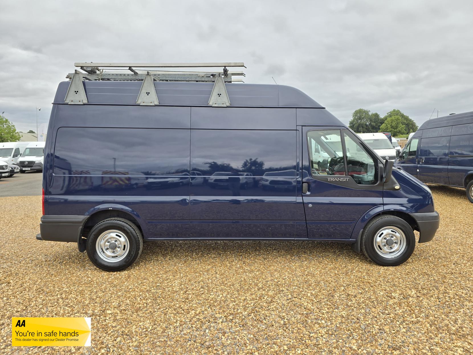 Ford Transit 2.2 TDCi 350 Panel Van 3dr Diesel Manual FWD L3 H2 (209 g/km, 123 bhp)