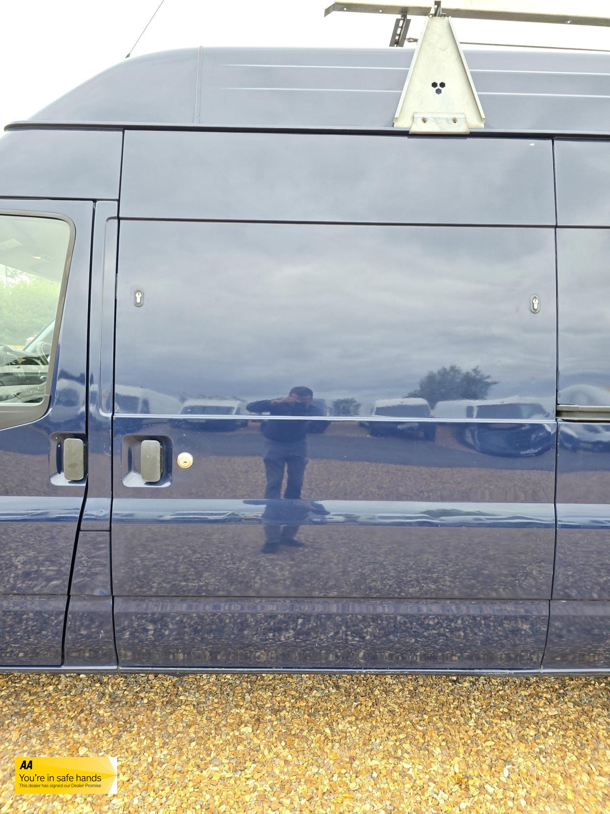 Ford Transit 2.2 TDCi 350 Panel Van 3dr Diesel Manual FWD L3 H2 (209 g/km, 123 bhp)